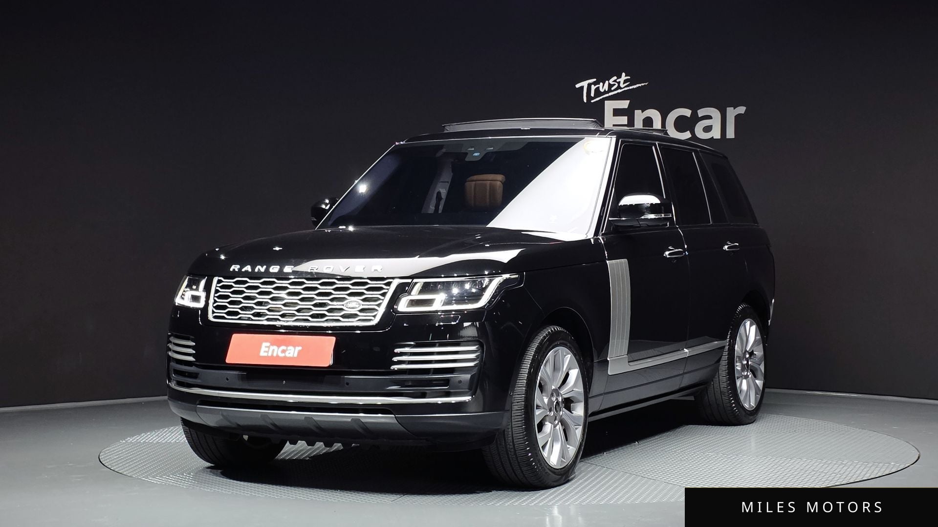 Land Rover Range Rover 2020 — фото 1 из 12
