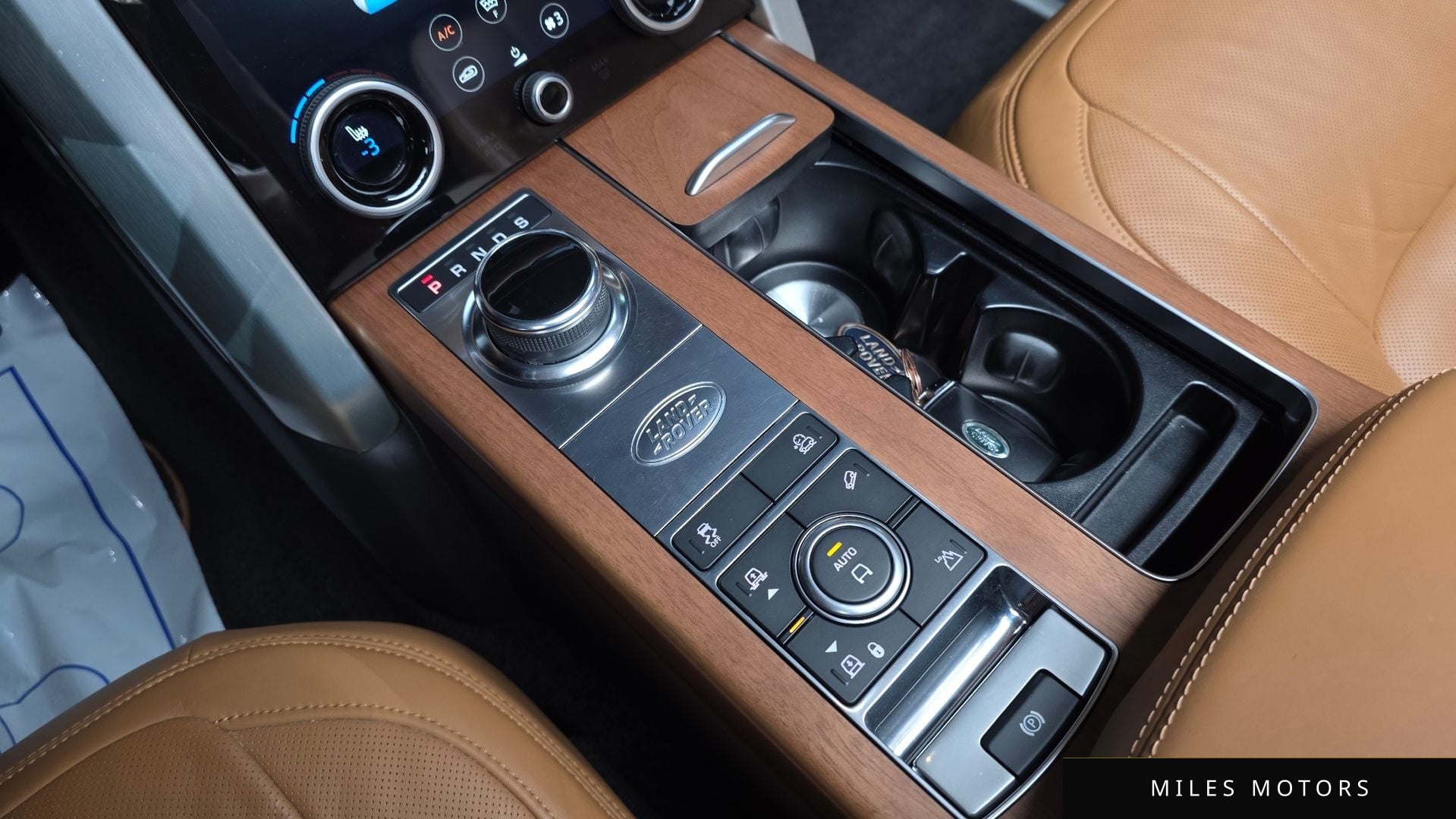 Land Rover Range Rover 2020 — миниатюра 12