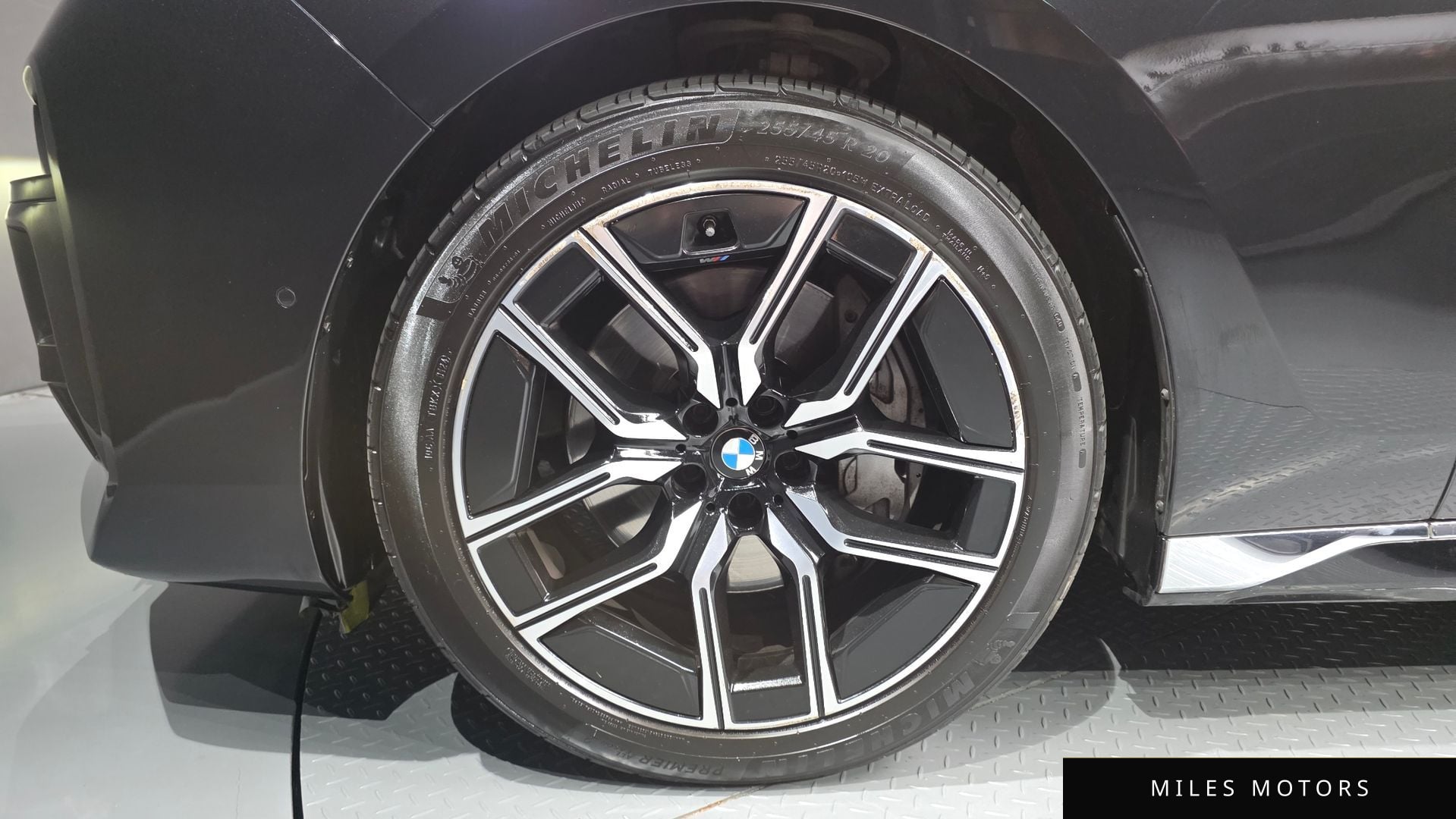 BMW 7 Series (G70) 2023 — миниатюра 5