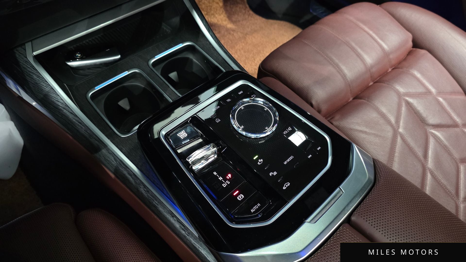 BMW 7 Series (G70) 2023 — миниатюра 12
