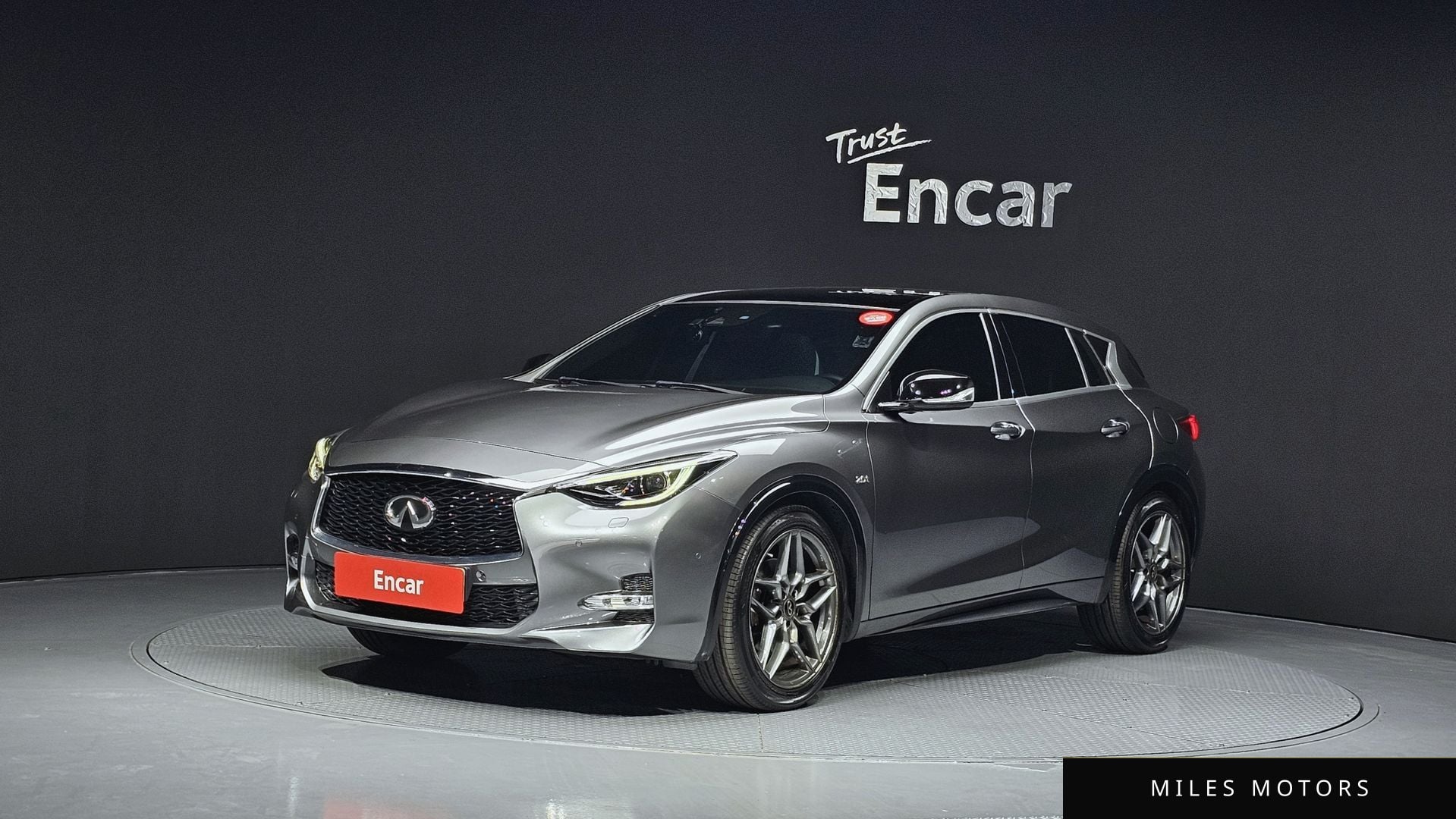 Infiniti Q30 2019
