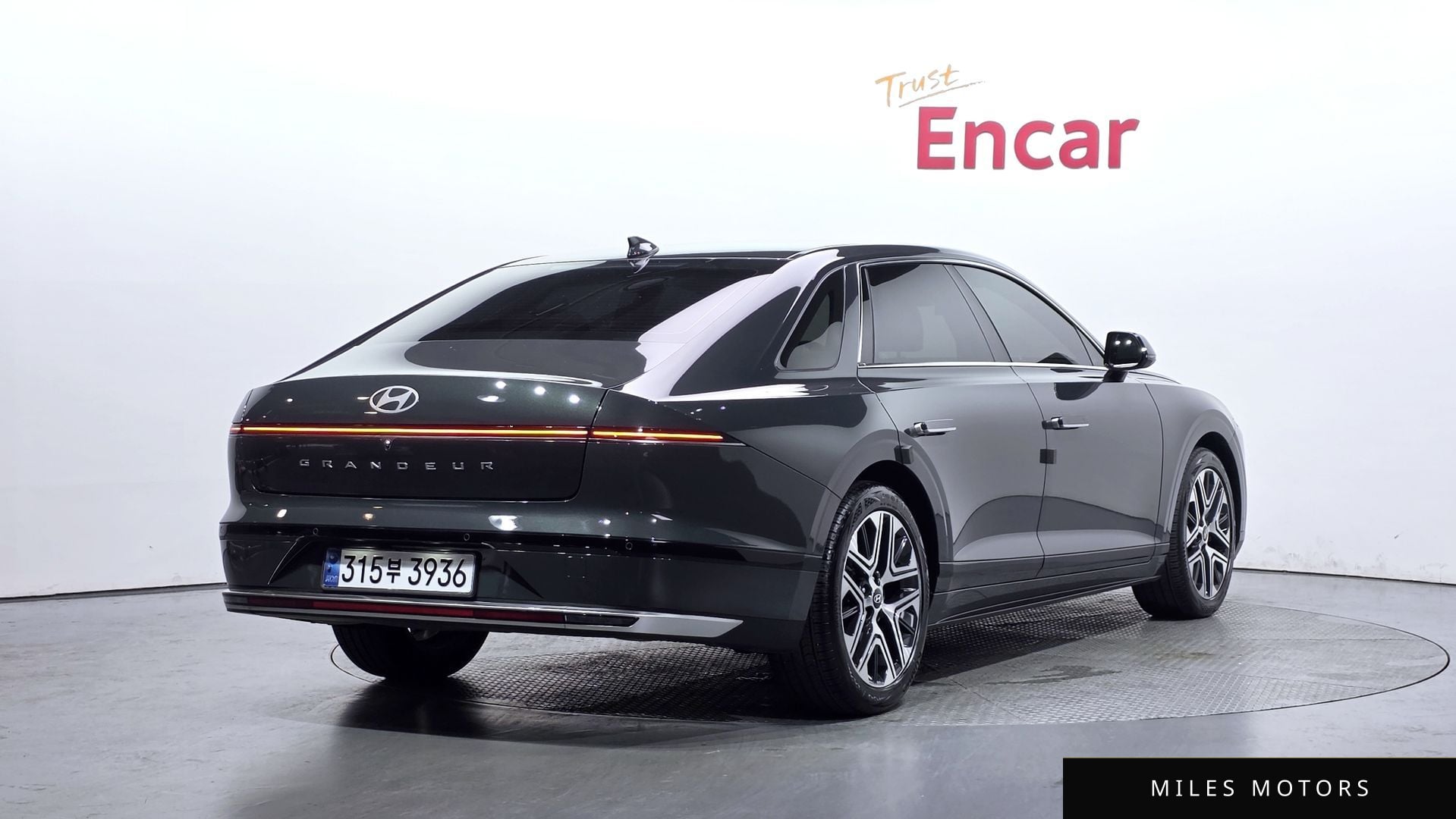 Hyundai Grandeur 2023 — миниатюра 2