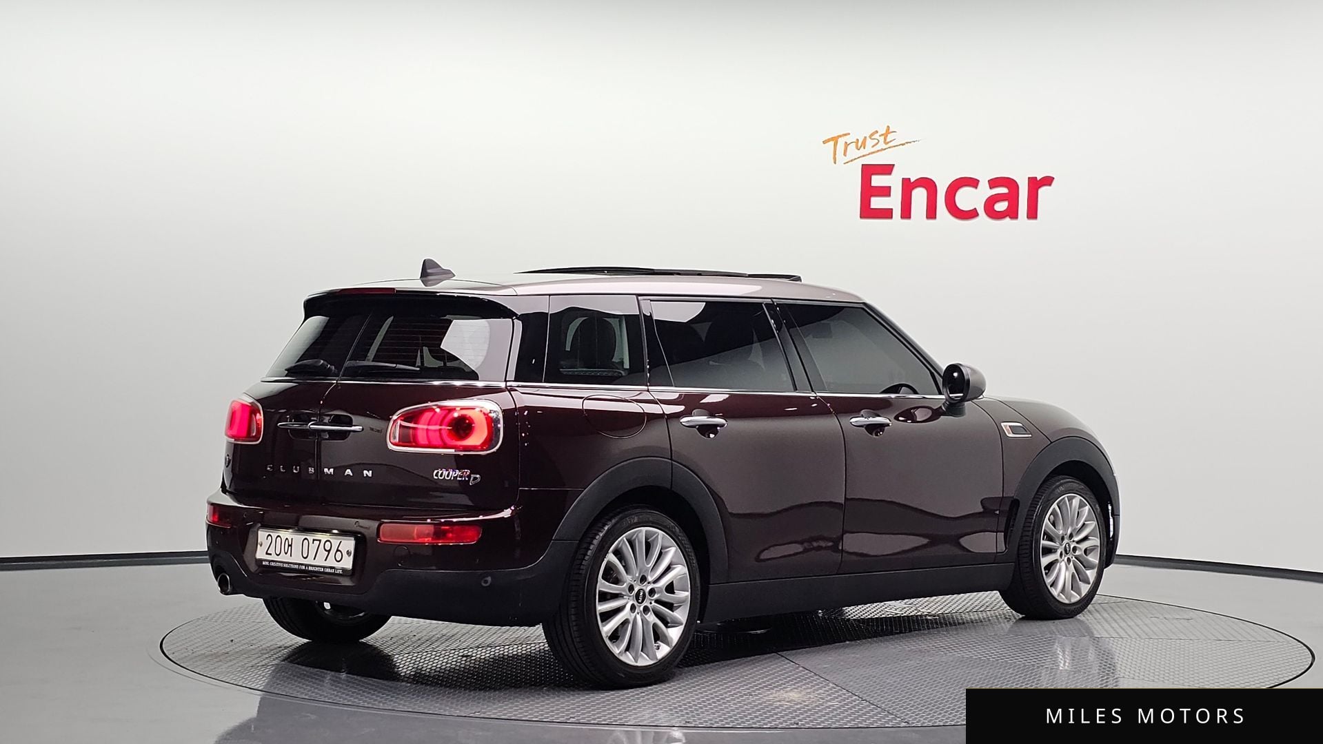 MINI Clubman 2016 — фото 1 из 12