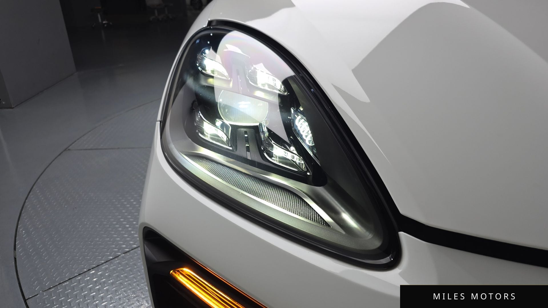 Porsche Cayenne 2020 — миниатюра 7