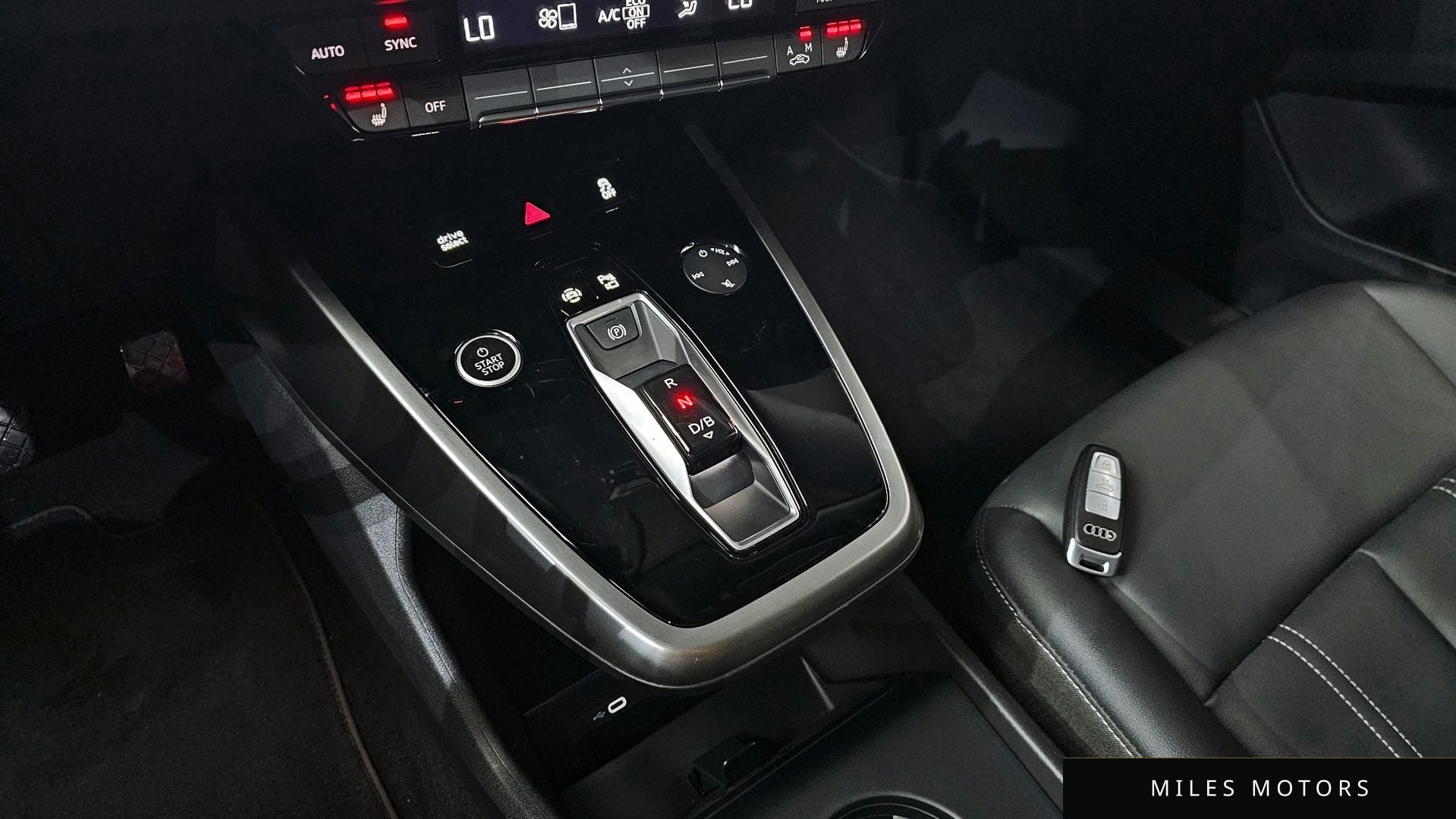 Audi Q4 e-tron 2025 — миниатюра 9