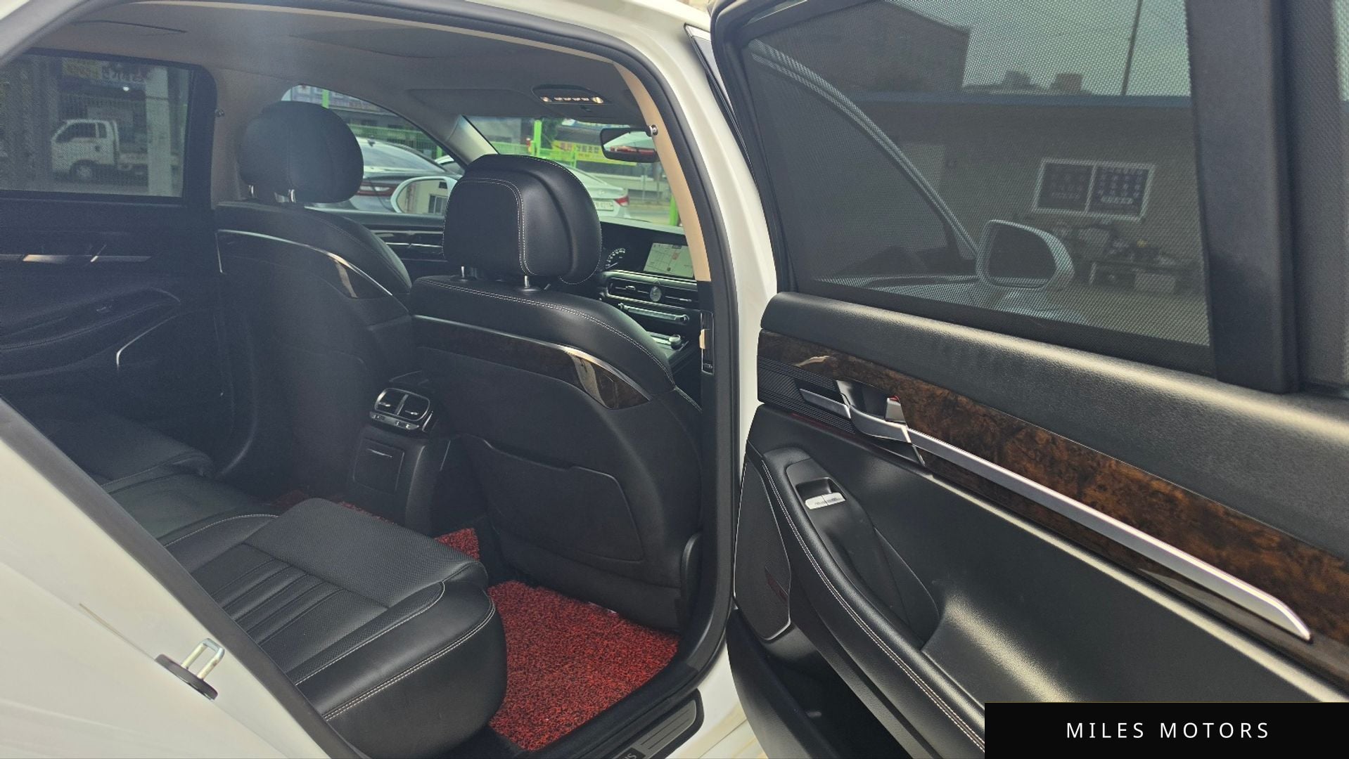 Genesis G90 2021 — миниатюра 11
