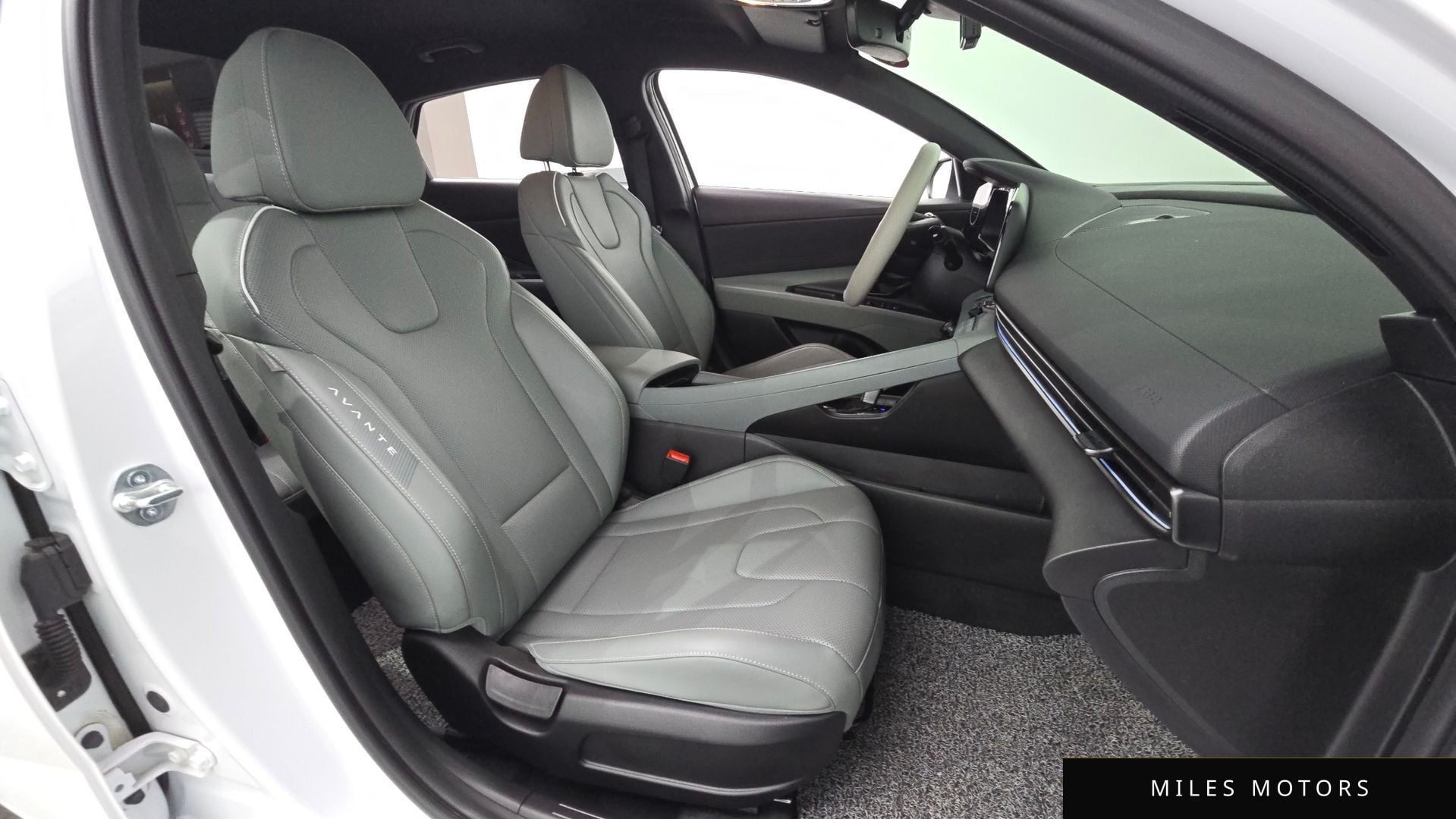 Hyundai AVANTE 2024 — миниатюра 11