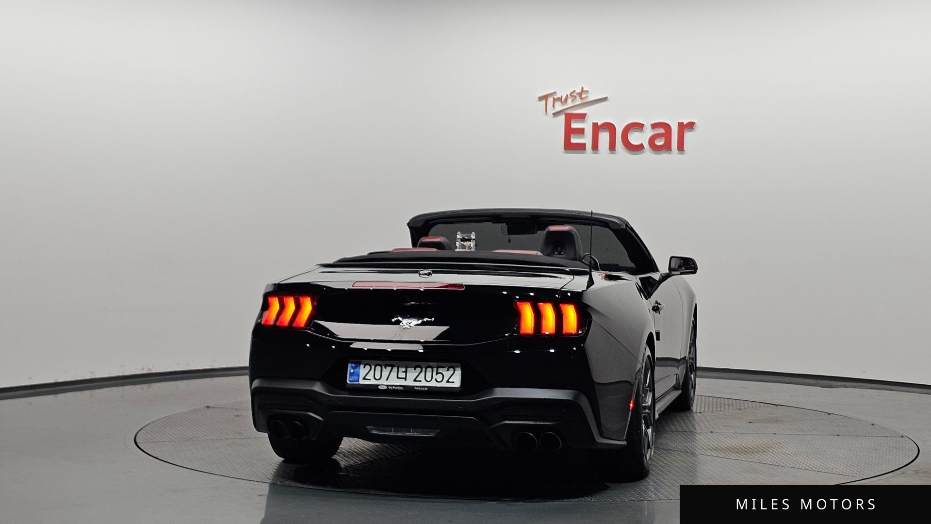 Ford Mustang 2024 — миниатюра 3