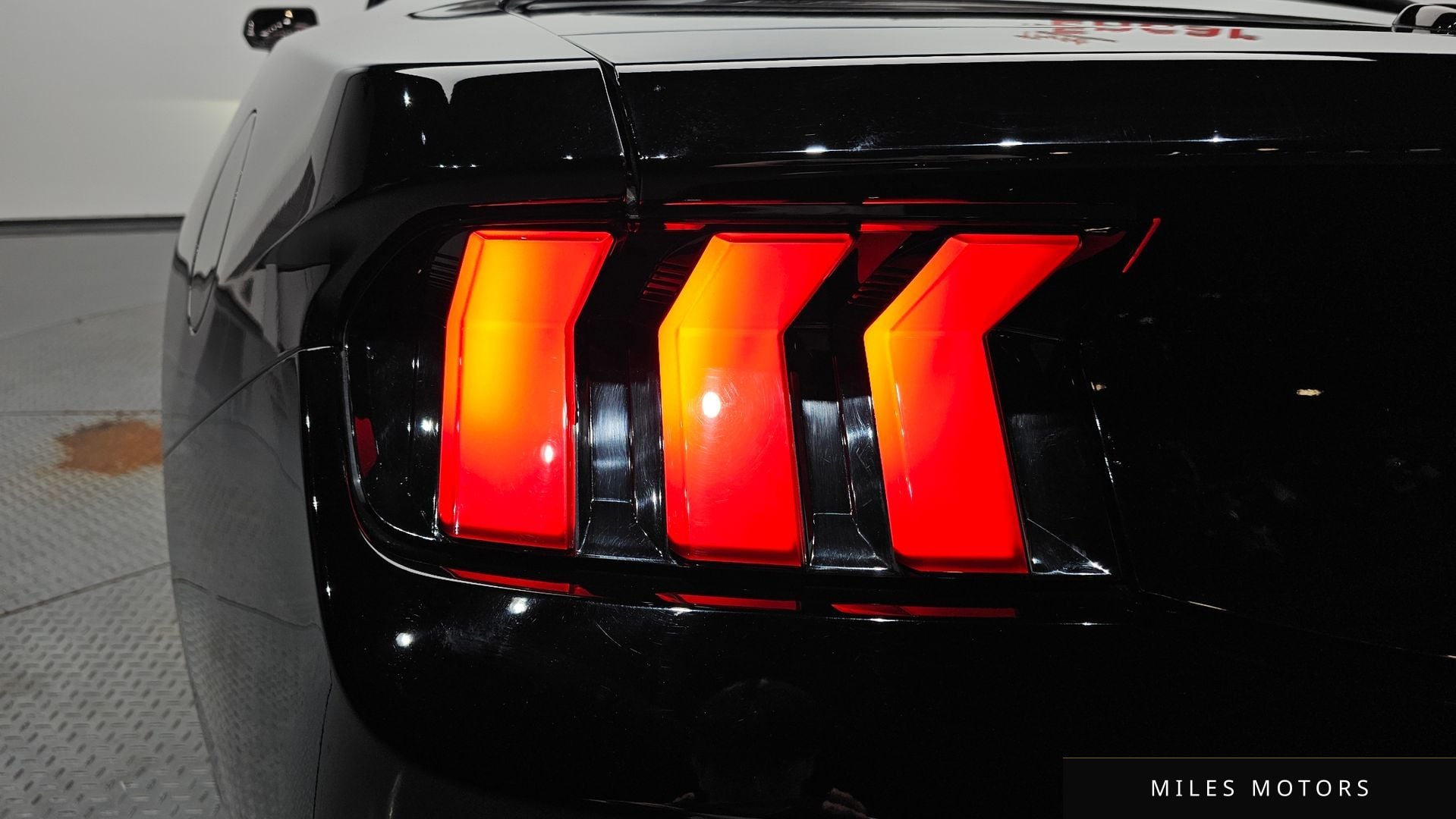 Ford Mustang 2024 — миниатюра 8