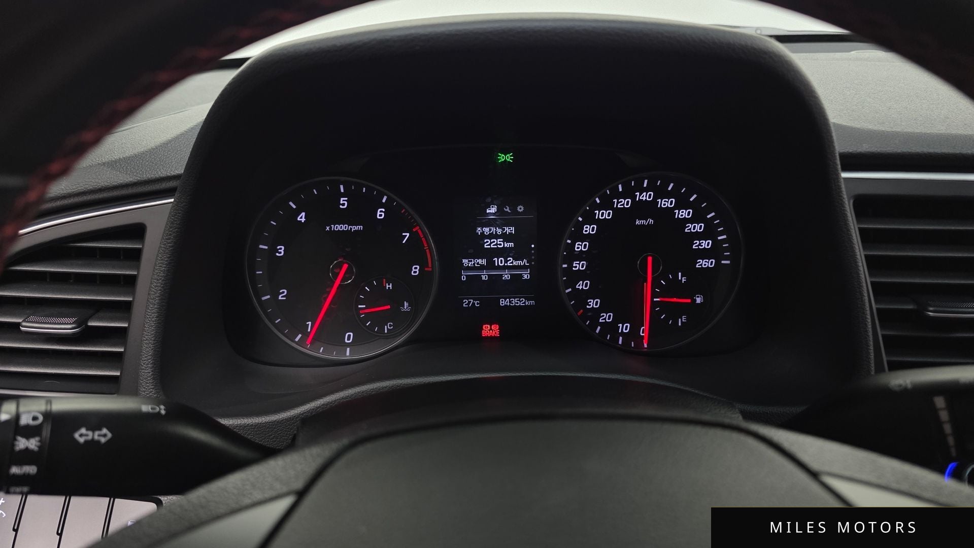 Hyundai AVANTE 2017 — миниатюра 11