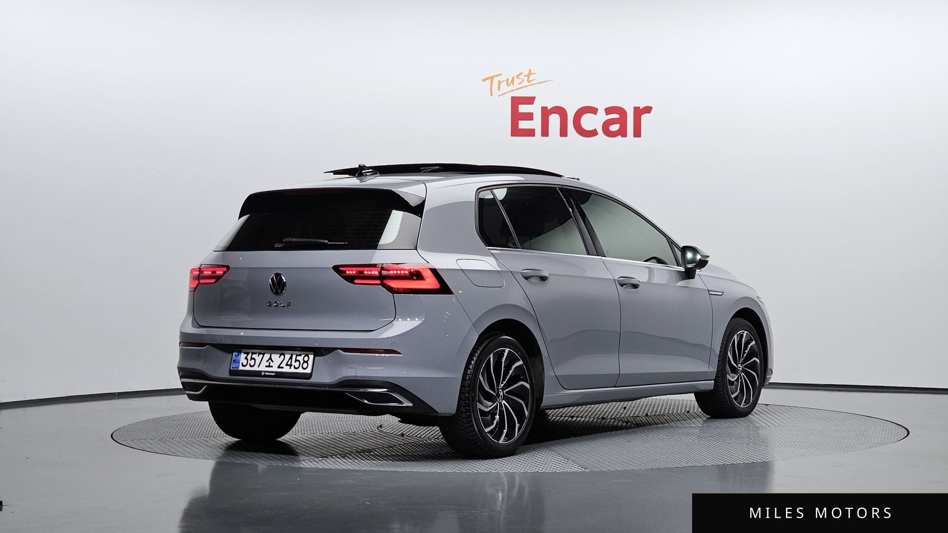 Volkswagen Golf 2024 — миниатюра 2