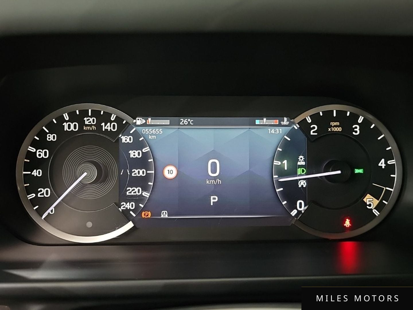 Land Rover Defender 2023 — миниатюра 8