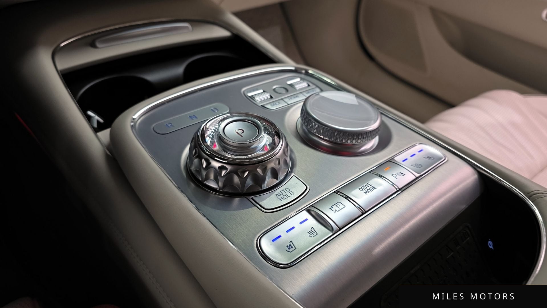 Genesis G90 (RS4) 2023 — миниатюра 12