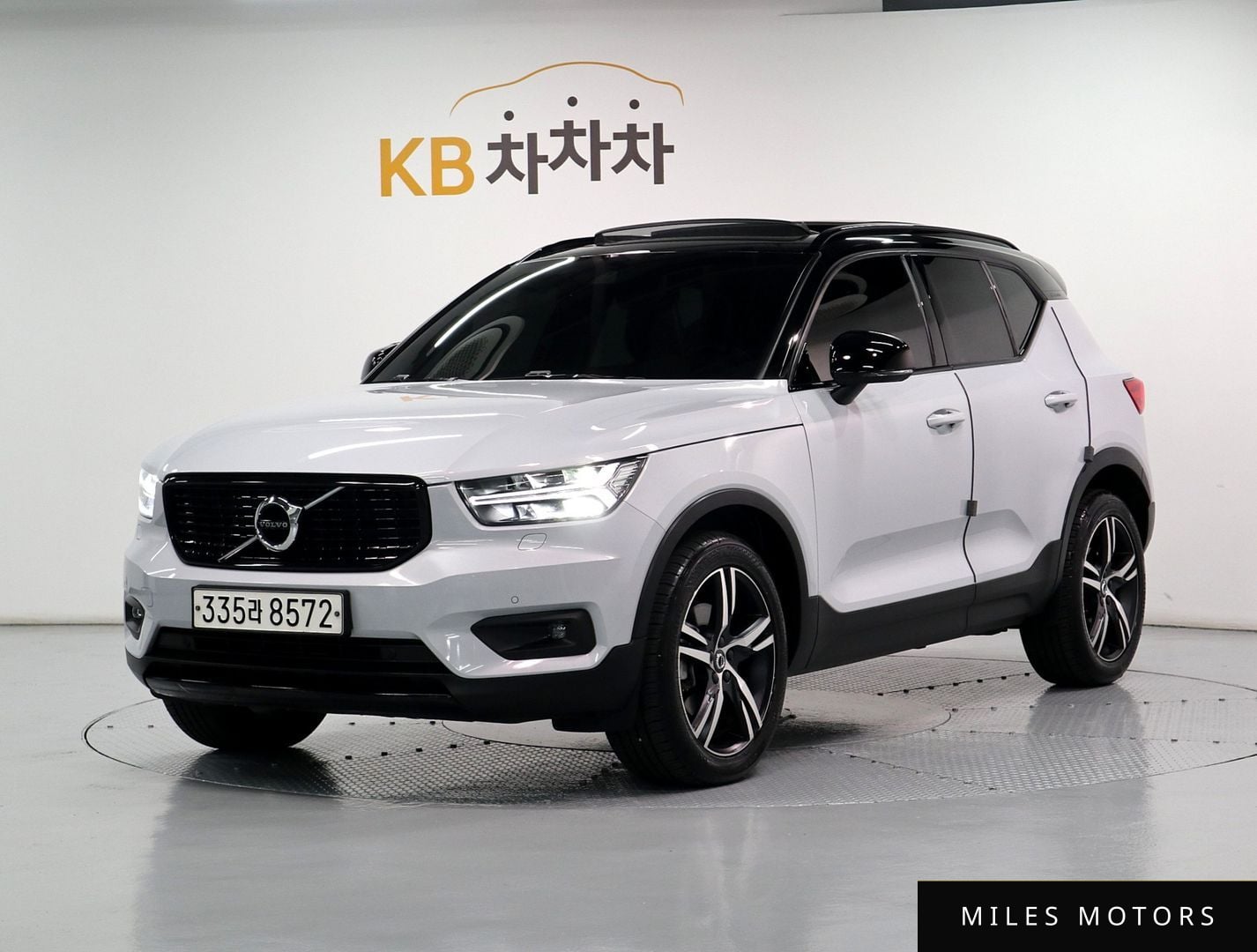 Volvo XC40 2020 — фото 1 из 12