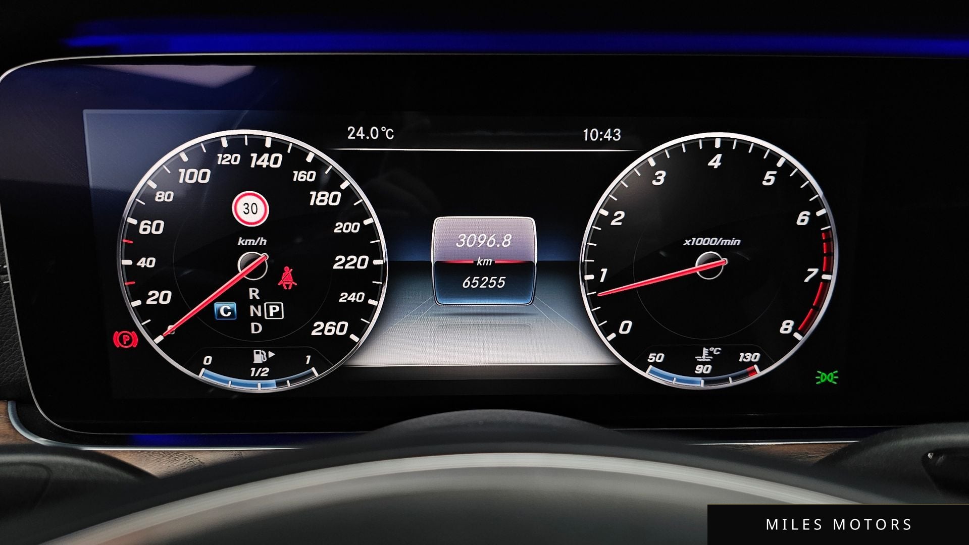 Mercedes-Benz E-Class W213 2017 — миниатюра 10