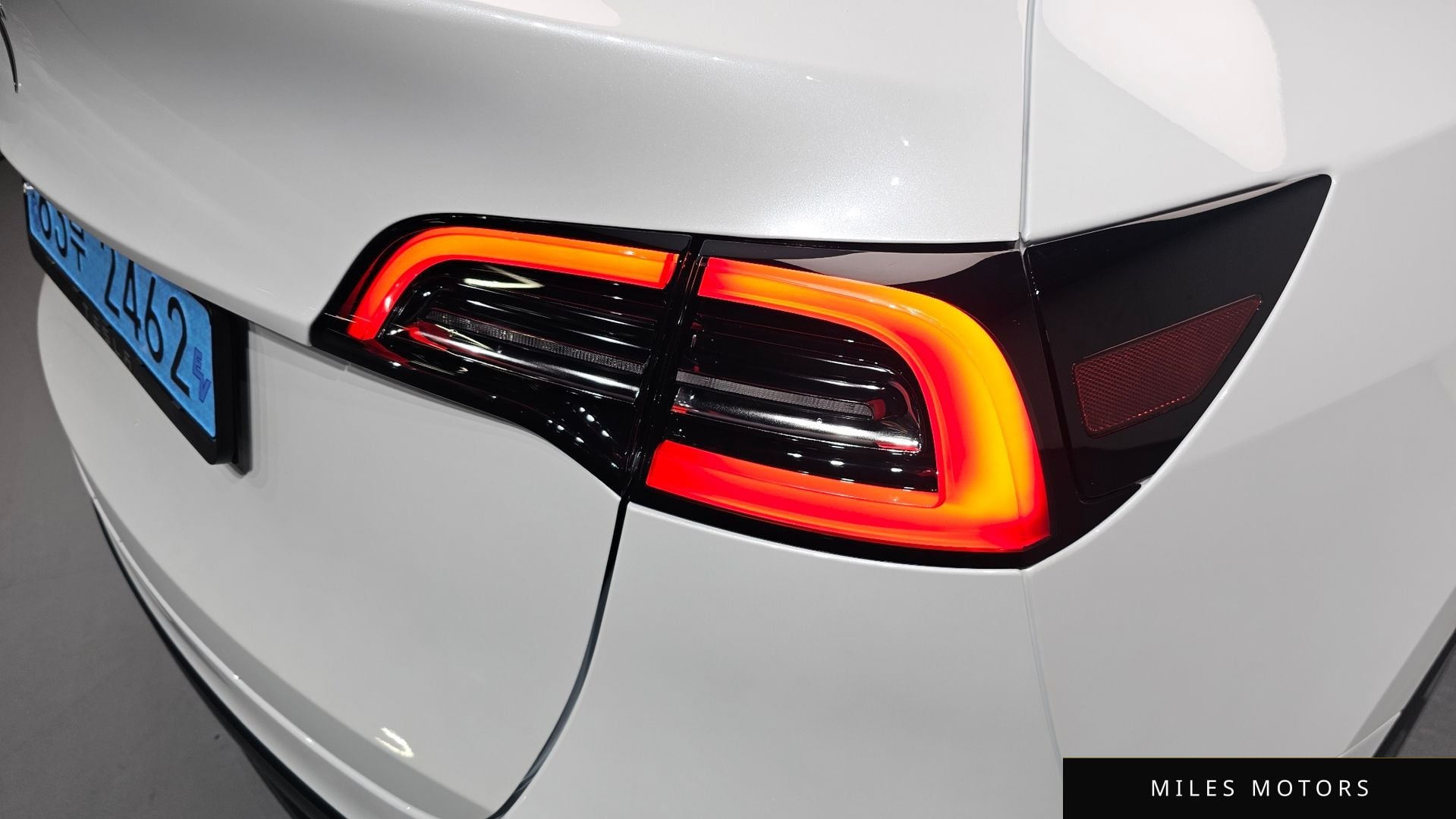 Tesla Model Y 2024 — миниатюра 8