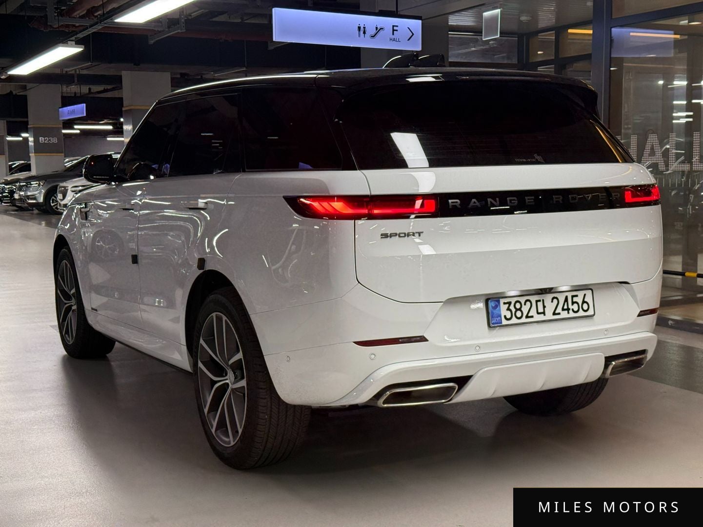 Land Rover Range Rover Sport 2025 — миниатюра 4