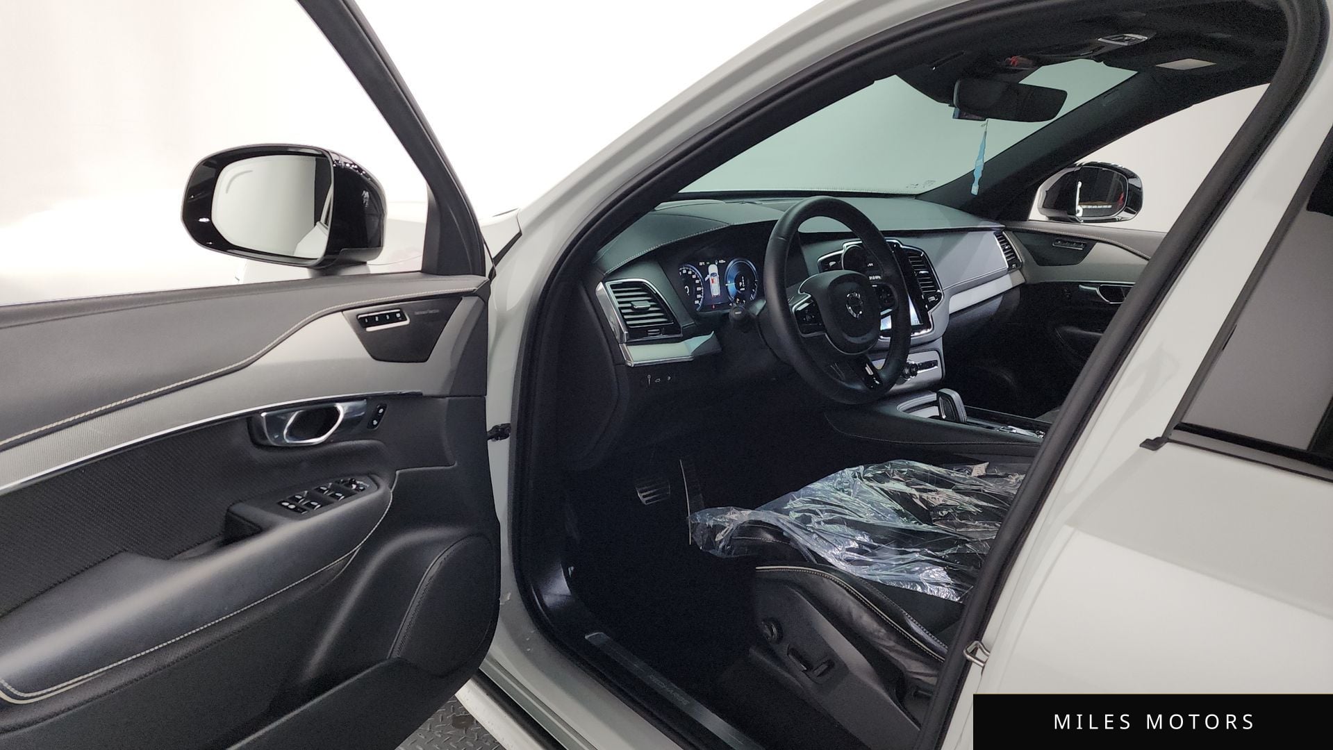 Volvo XC90 2021 — миниатюра 10