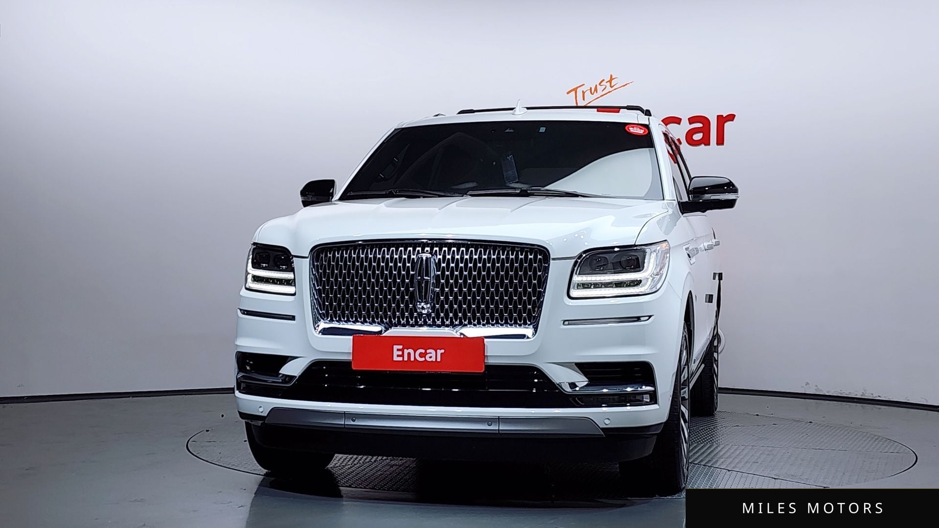 Lincoln Navigator 2021 — миниатюра 3