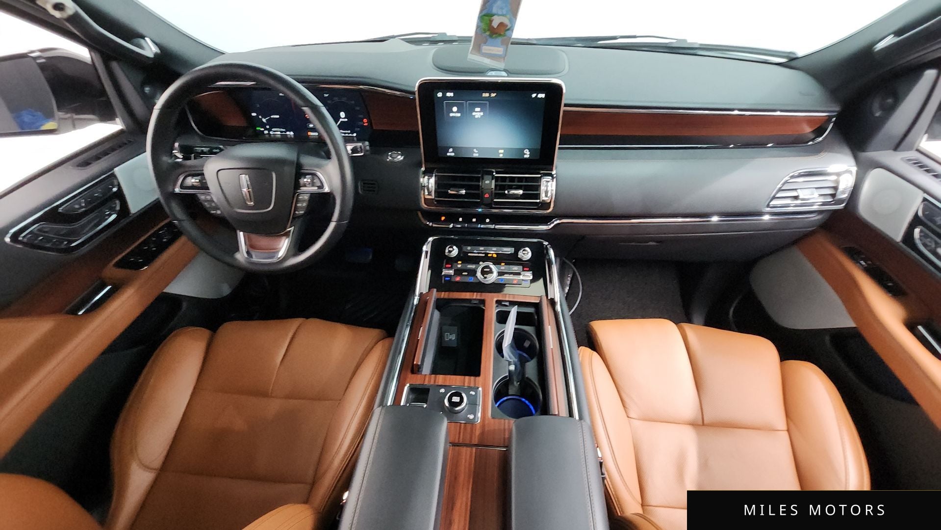Lincoln Navigator 2021 — миниатюра 10