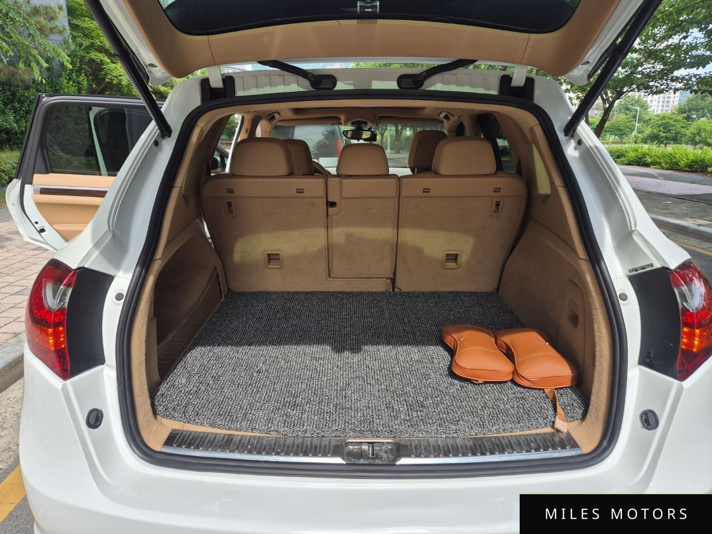 Porsche Cayenne 2012 — миниатюра 11