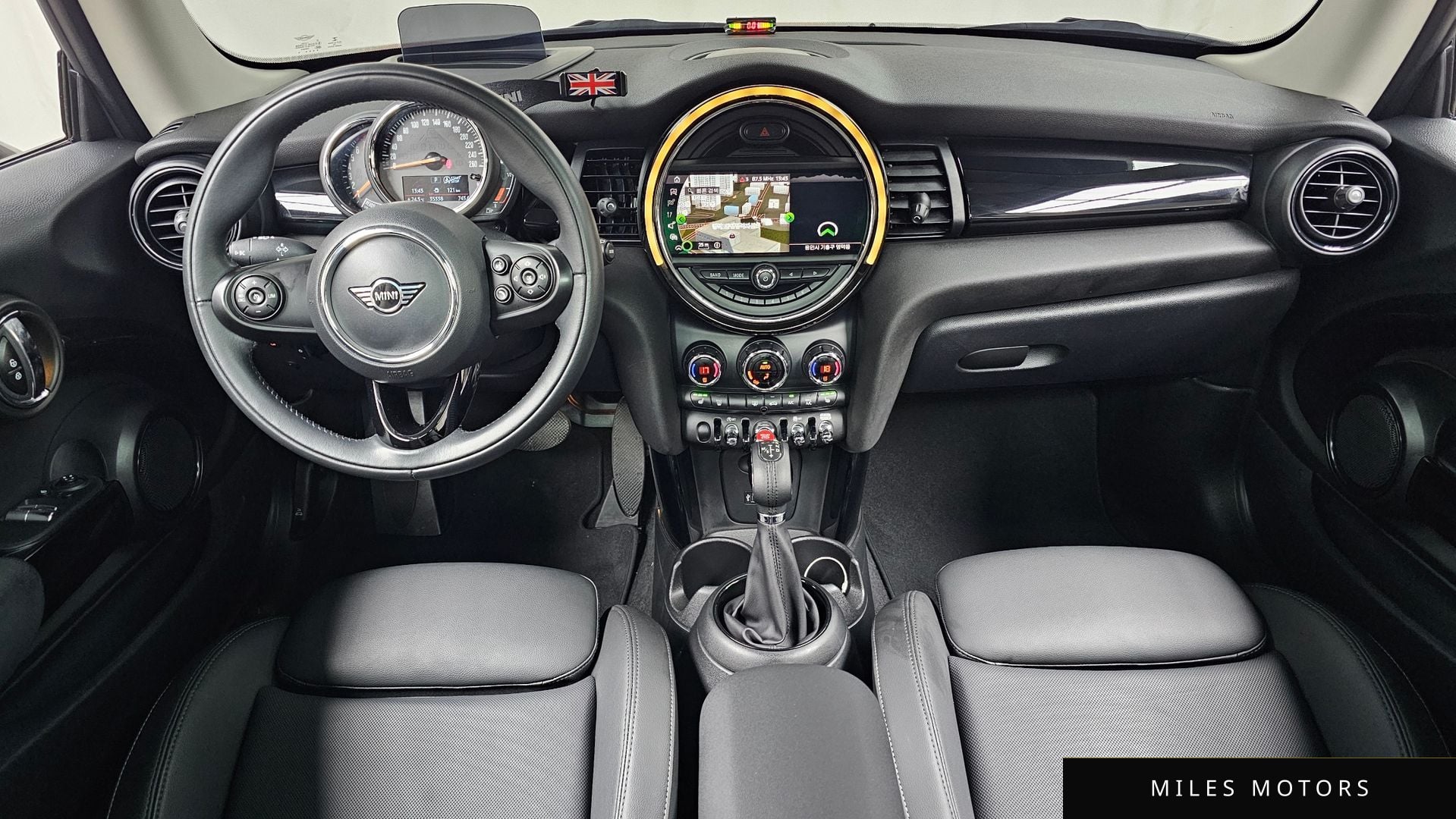 MINI Cooper 2019 — миниатюра 10