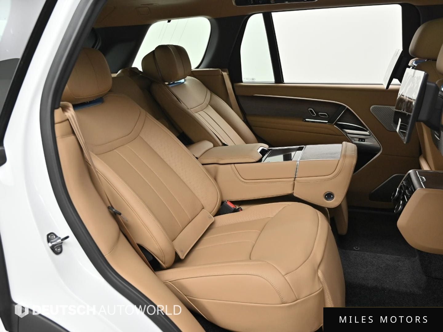 Land Rover Range Rover 2026 — миниатюра 12