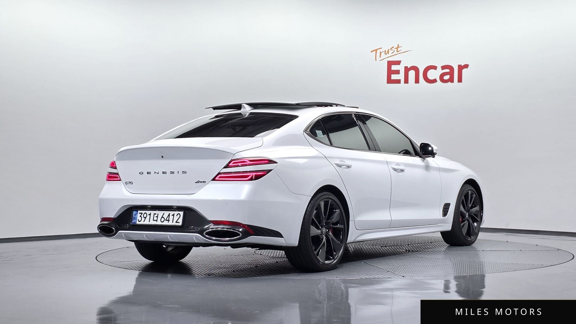 Genesis G70 2023 — фото 1 из 12