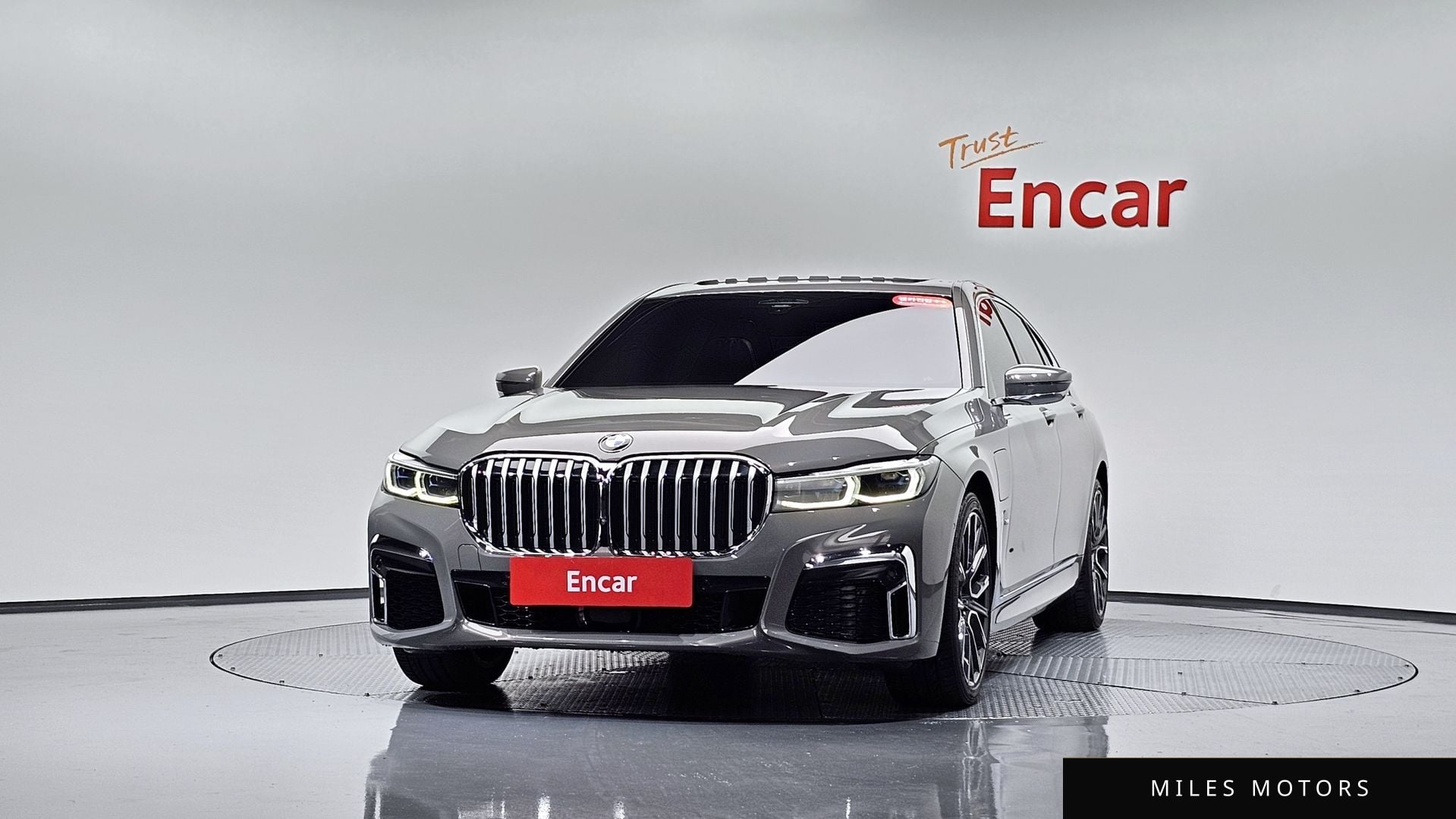 BMW 7 Series (G11) 2021 — миниатюра 2