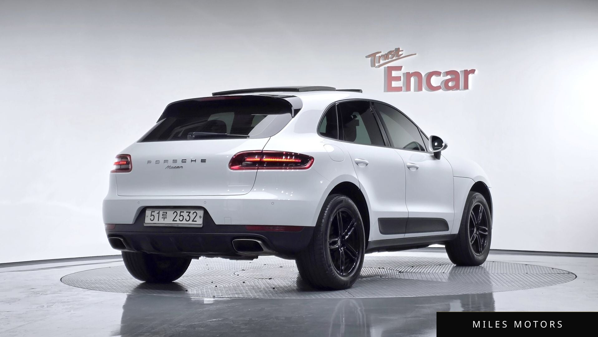 Porsche Macan 2015 — фото 1 из 12