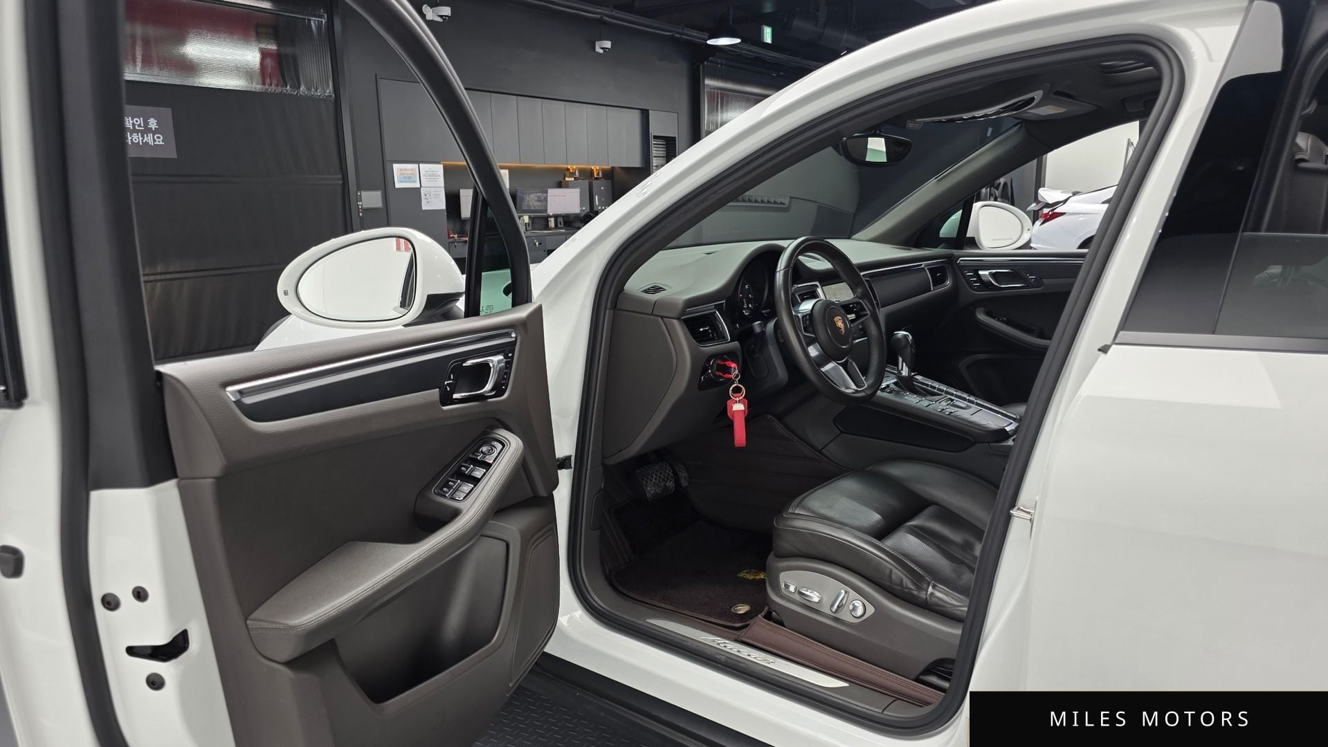 Porsche Macan 2015 — миниатюра 12