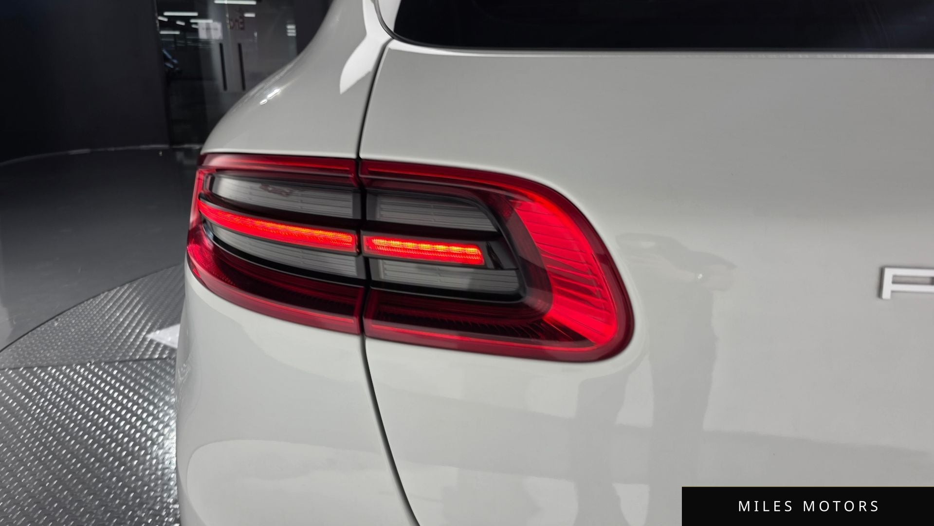 Porsche Macan 2015 — миниатюра 8