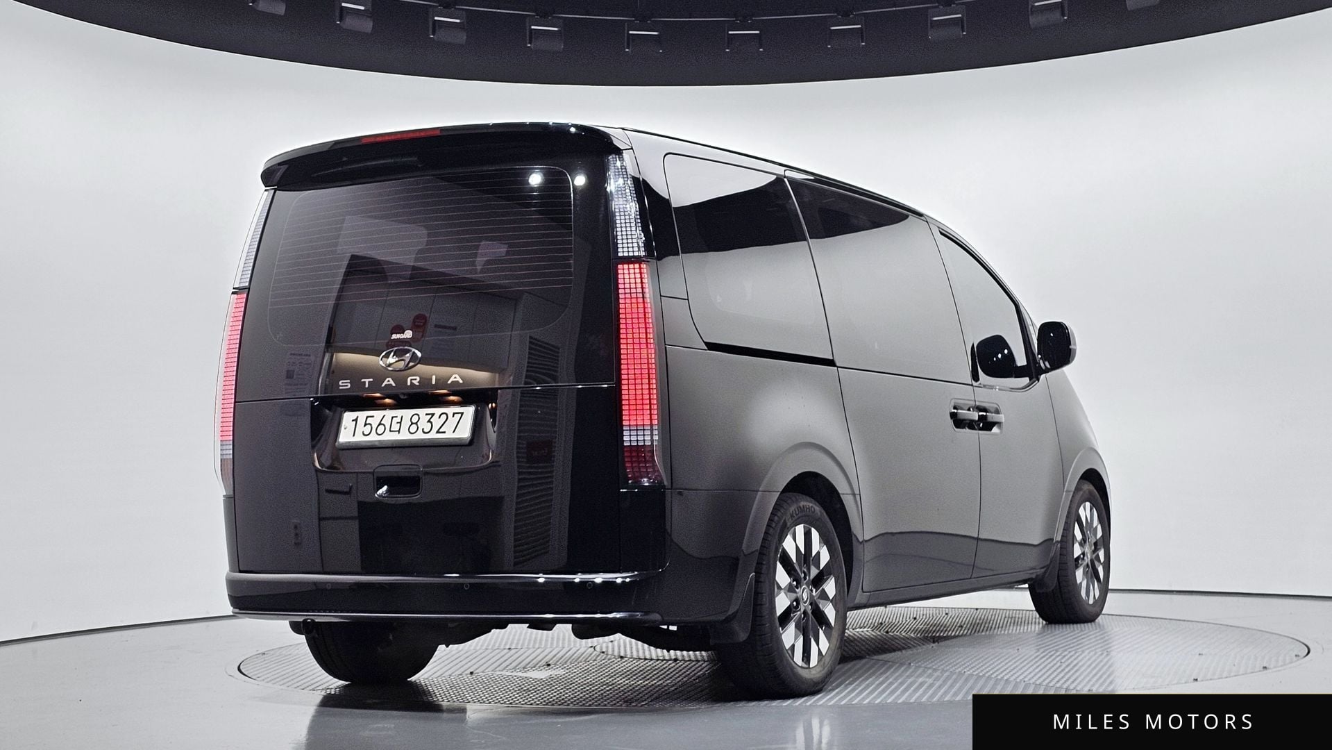 Hyundai Staria 2023 — миниатюра 2