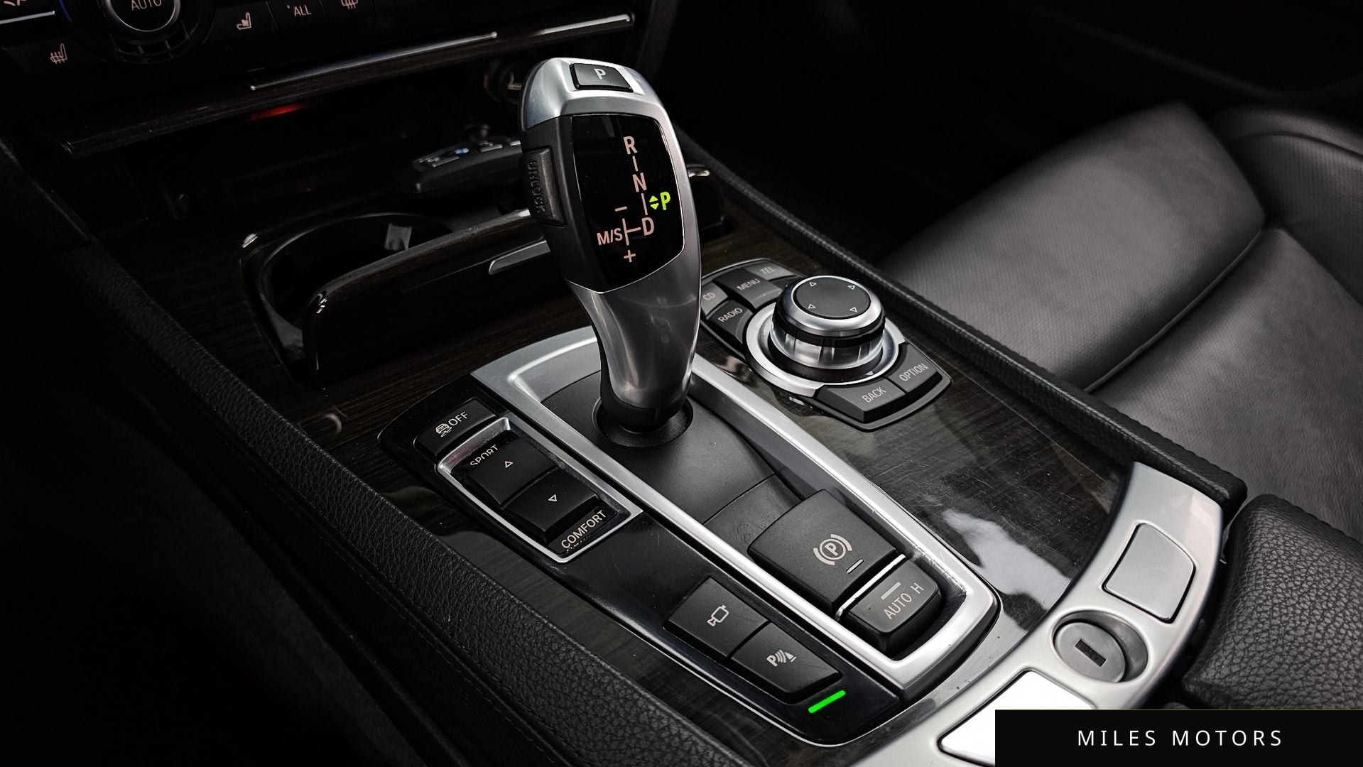 BMW 7 Series (F01) 2012 — миниатюра 9