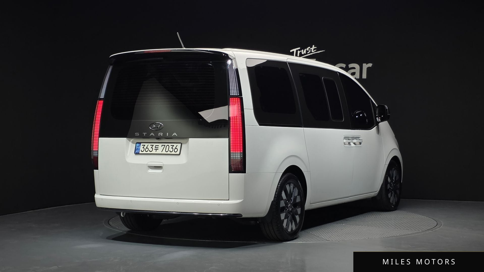 Hyundai Staria 2022 — миниатюра 2