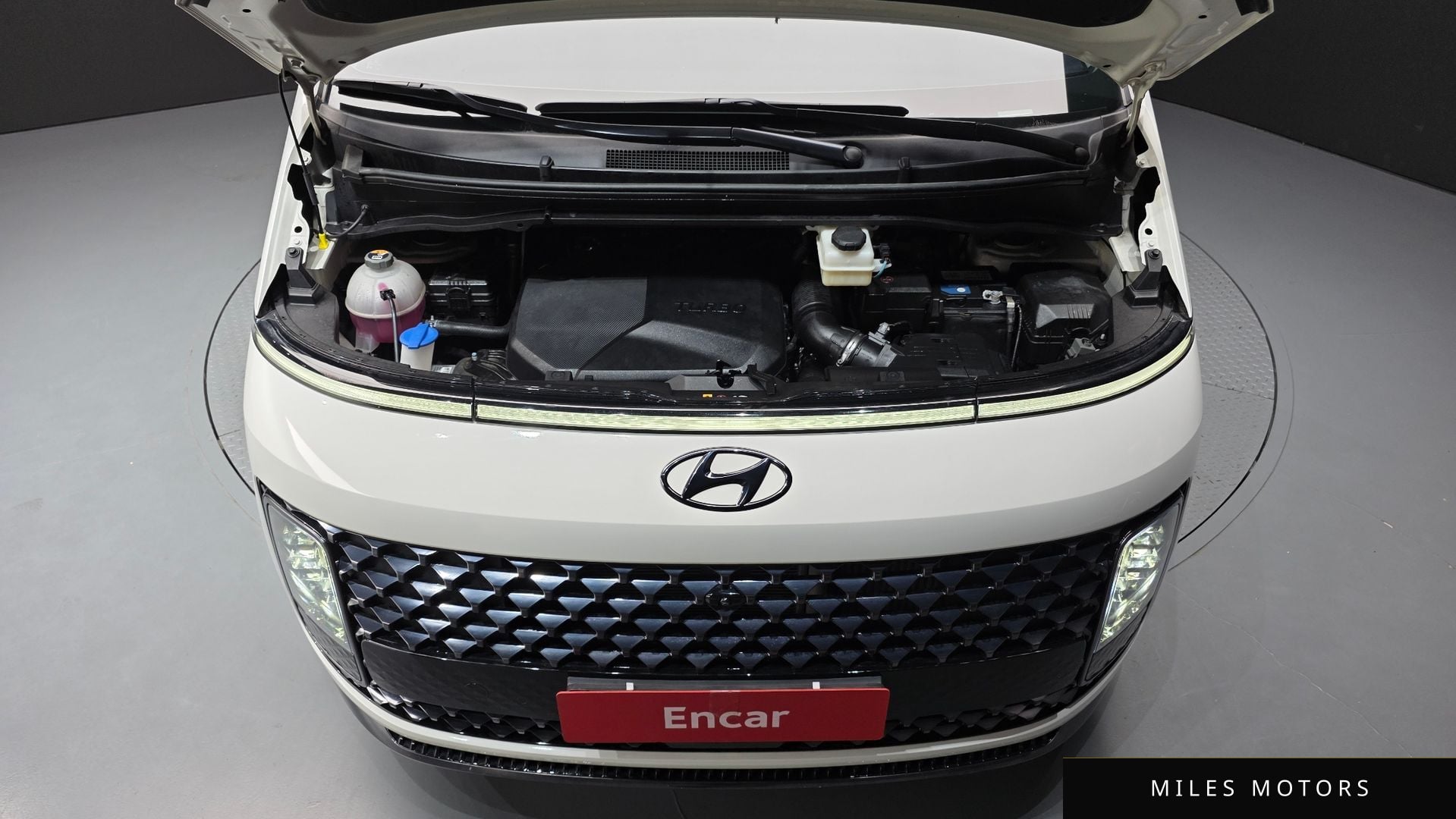 Hyundai Staria 2022 — миниатюра 6