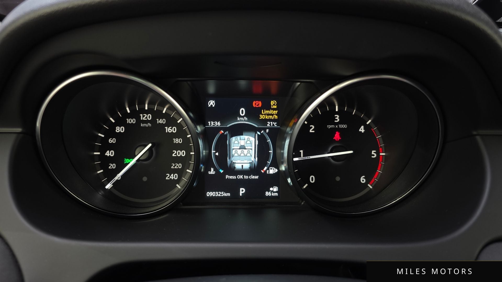 Land Rover Discovery Sport 2019 — миниатюра 8