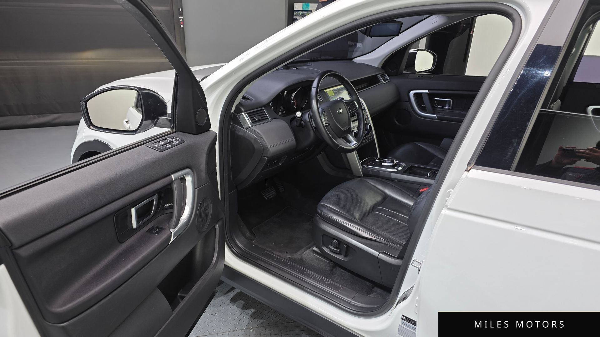 Land Rover Discovery Sport 2019 — миниатюра 10