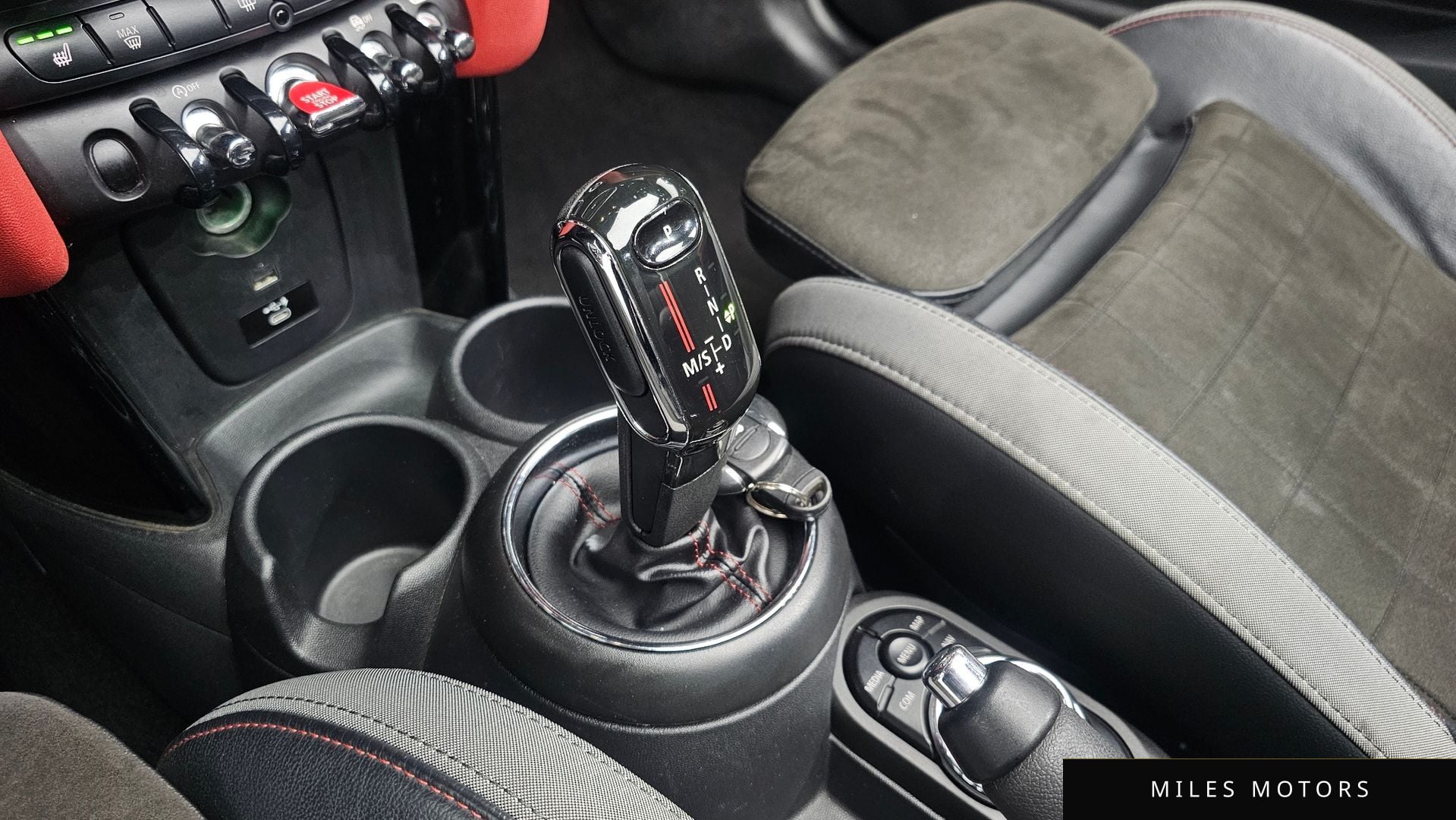MINI Cooper Convertible 2021 — миниатюра 9