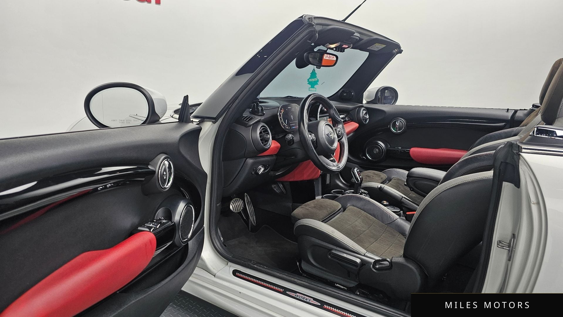 MINI Cooper Convertible 2021 — миниатюра 10