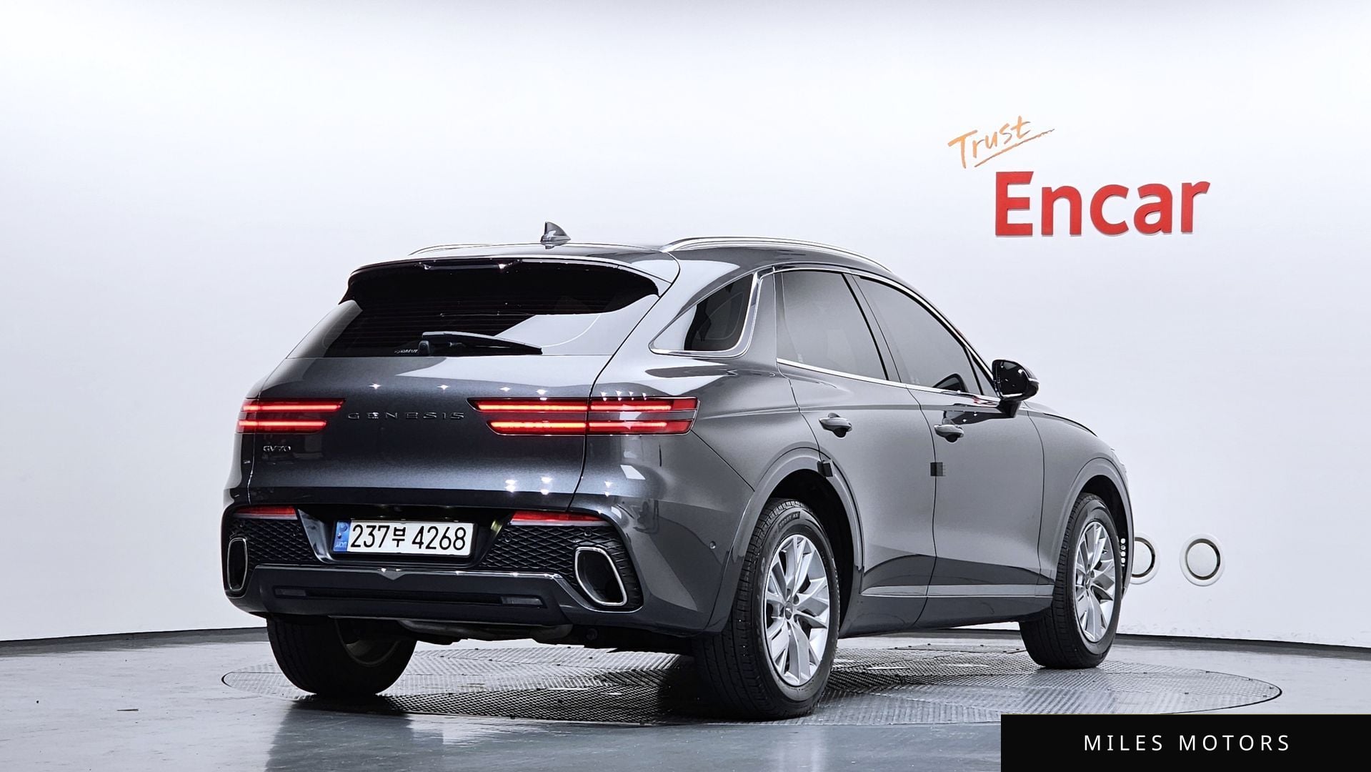 Genesis GV70 2023 — миниатюра 2