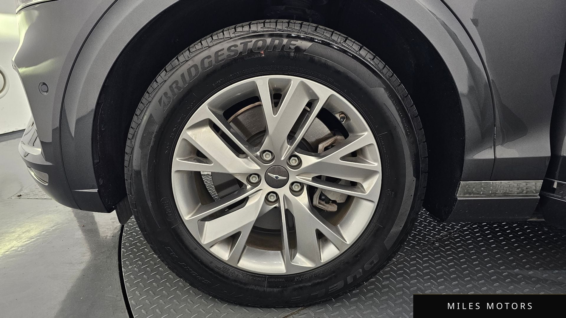 Genesis GV70 2023 — миниатюра 5