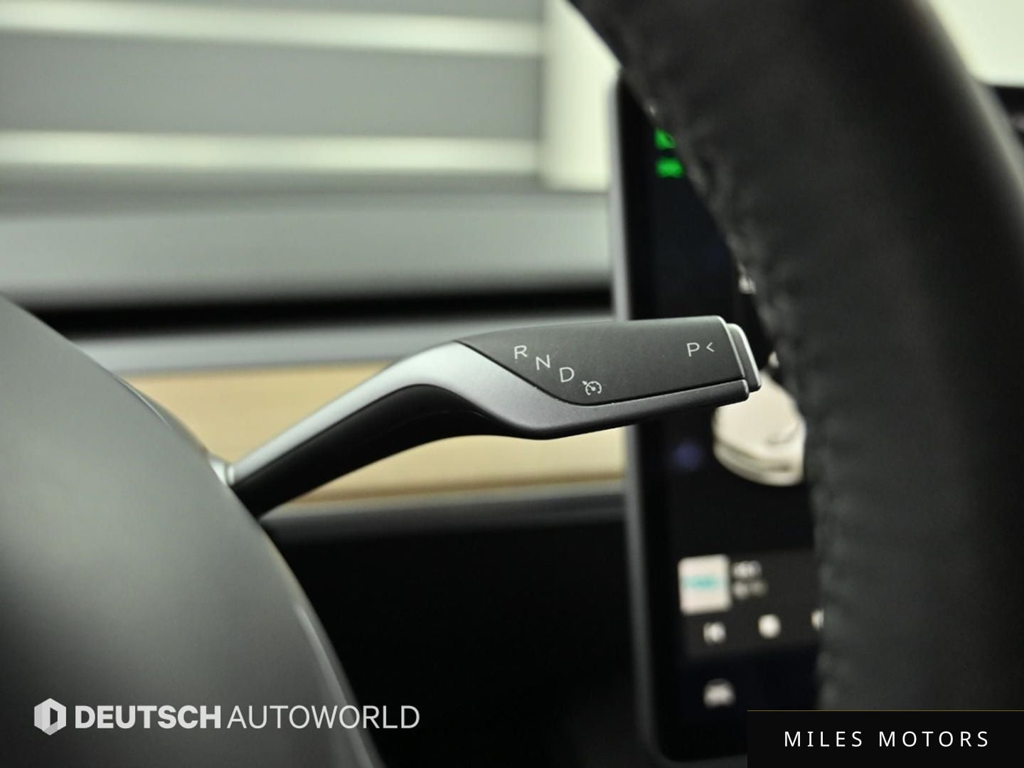 Tesla Model 3 2022 — миниатюра 9
