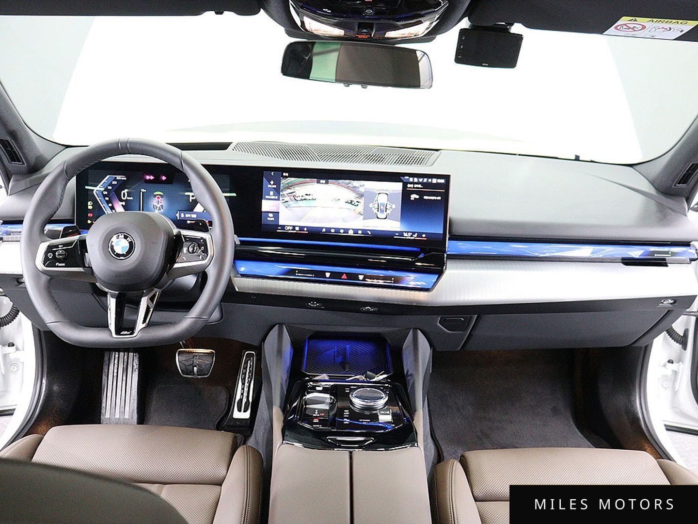 BMW 5 Series (G60) 2025 — миниатюра 7