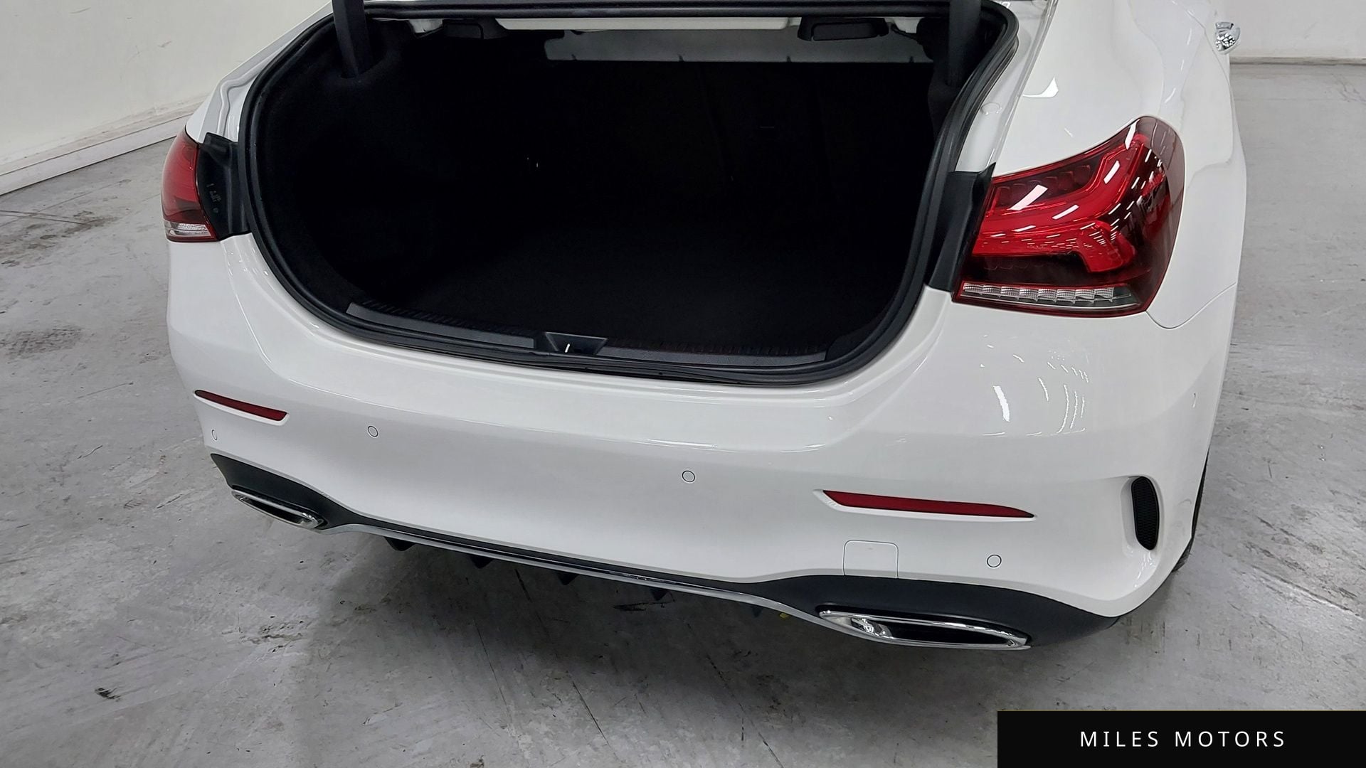Mercedes-Benz A-Class W177 2023 — миниатюра 11