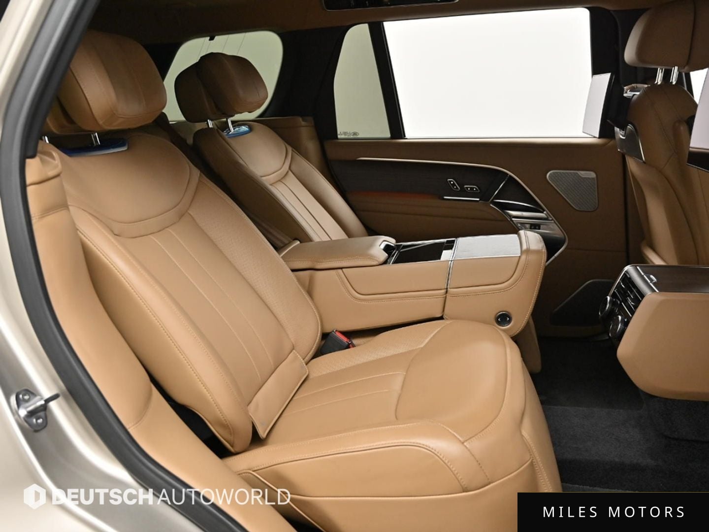 Land Rover Range Rover 2023 — миниатюра 12