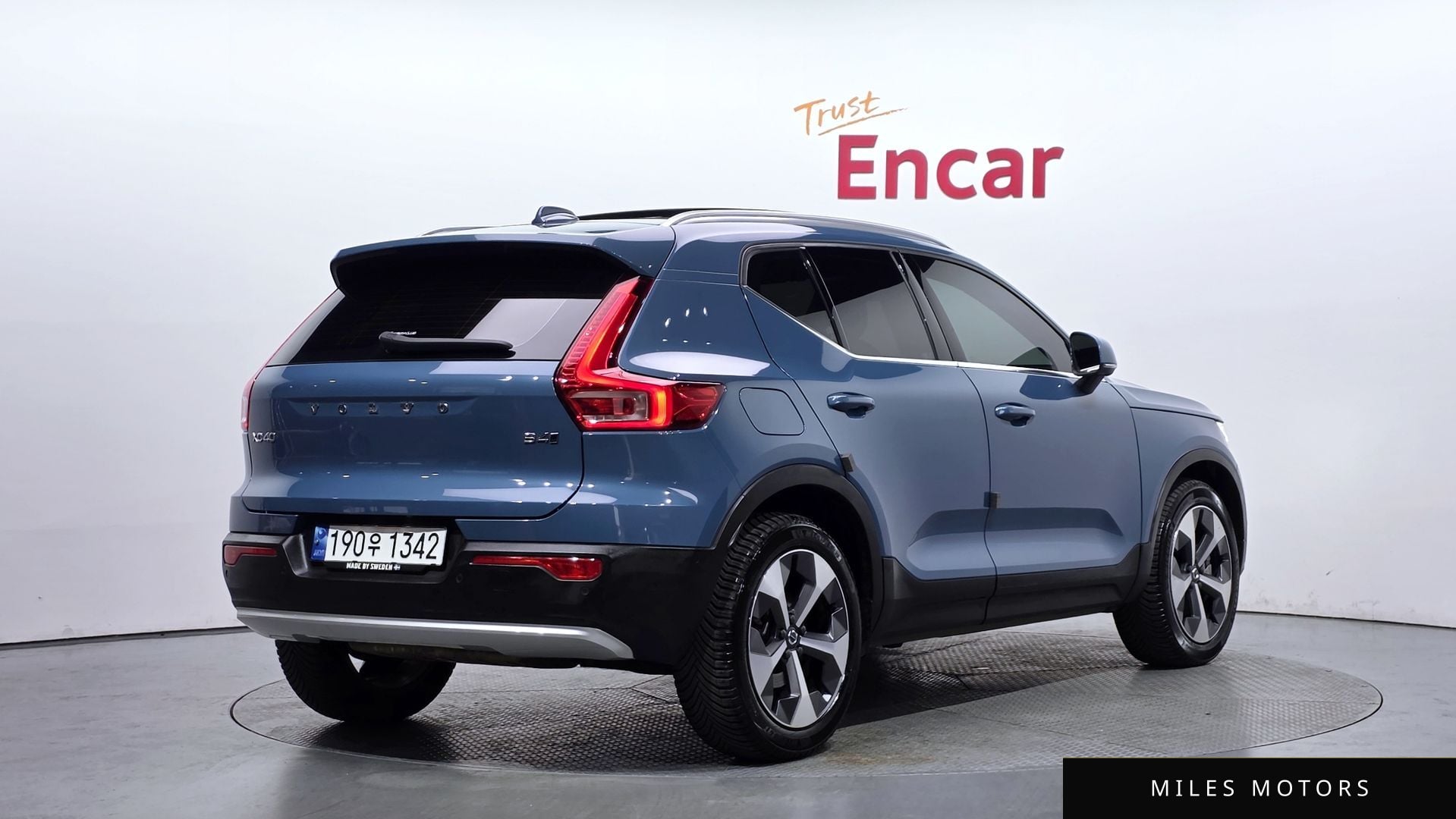 Volvo XC40 2023 — миниатюра 2