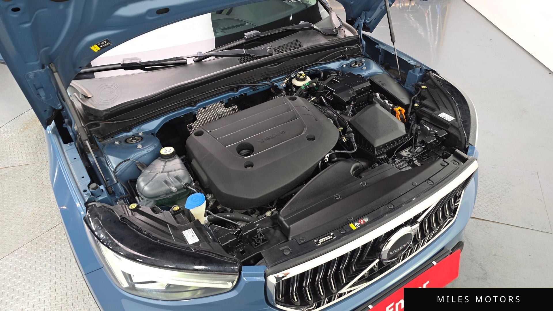 Volvo XC40 2023 — миниатюра 6
