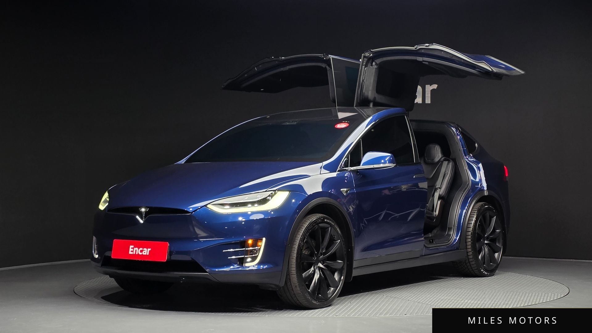 Tesla Model X 2020 — фото 1 из 12