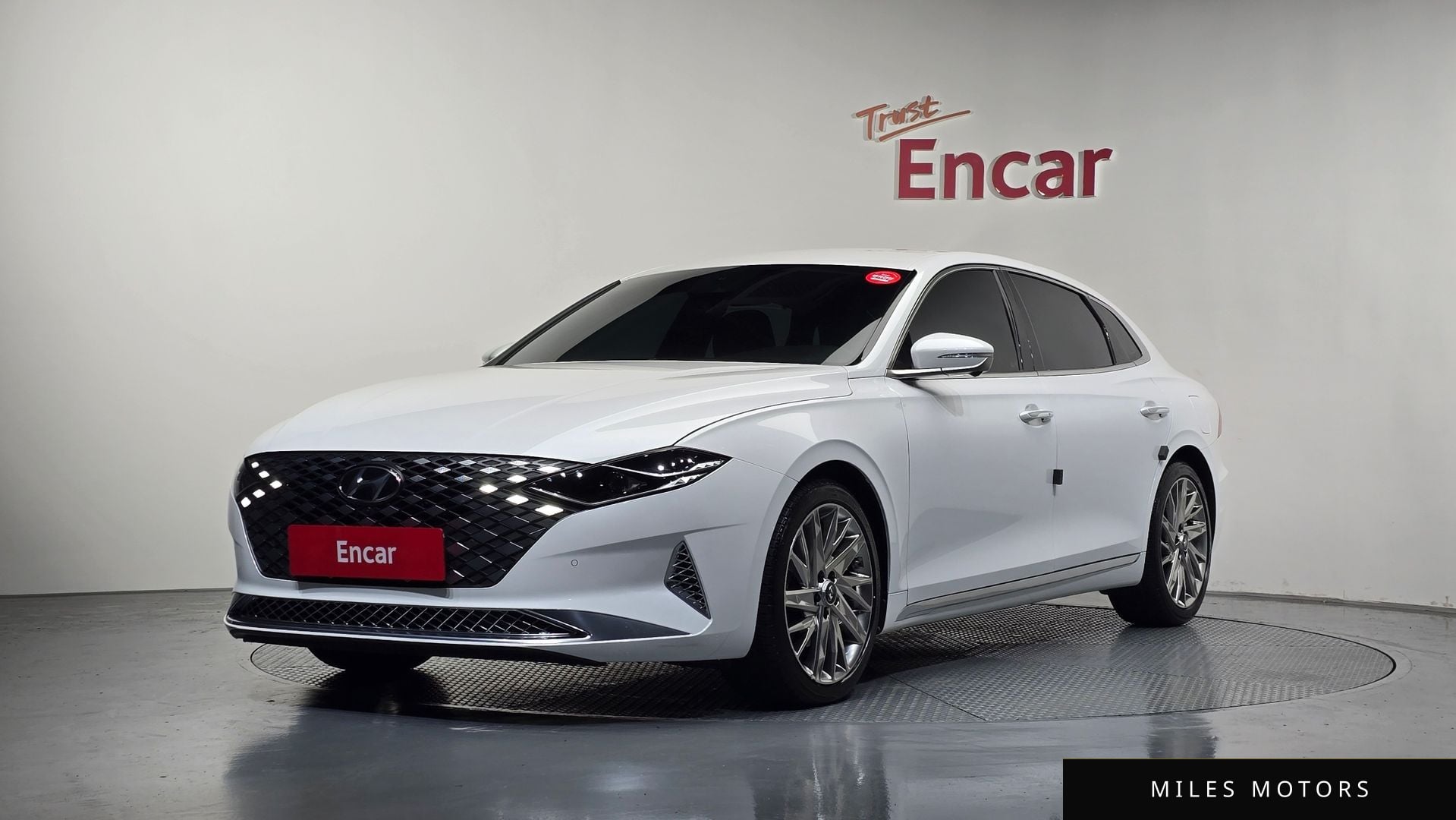 Hyundai Grandeur 2021 — фото 1 из 12
